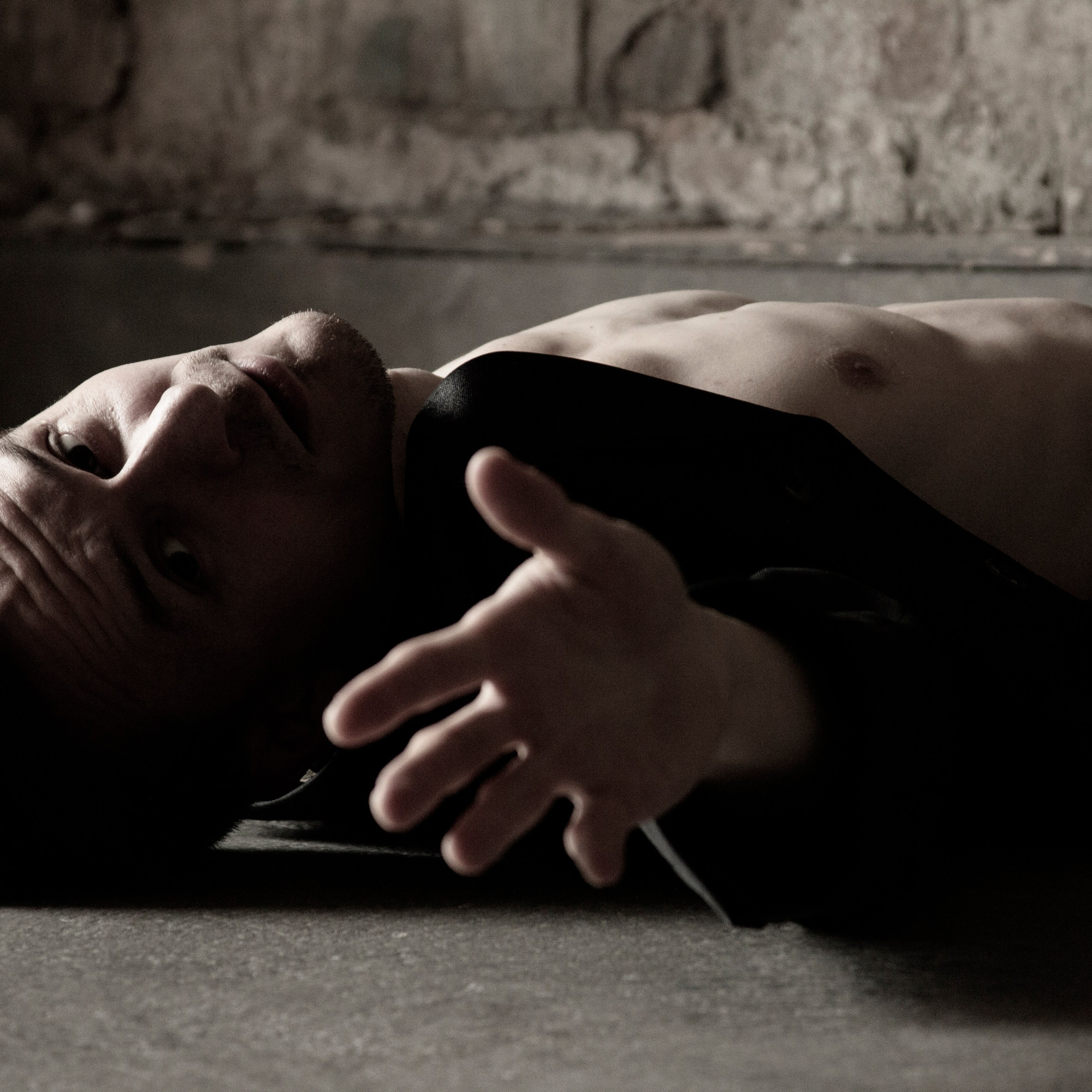 Черное пальто