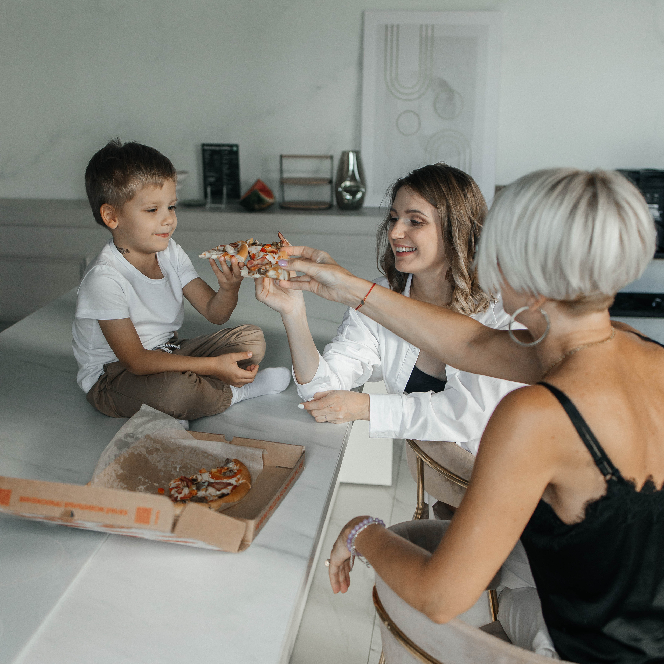 Анастасия с семьей. Фотостудия Cross-photo