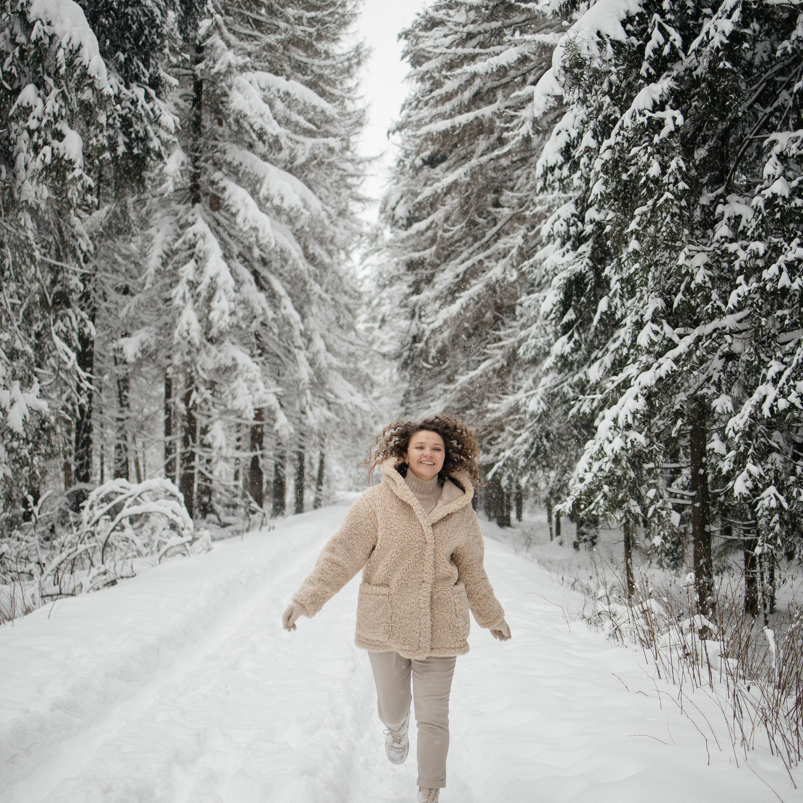 Мария, лесная фотопрогулка