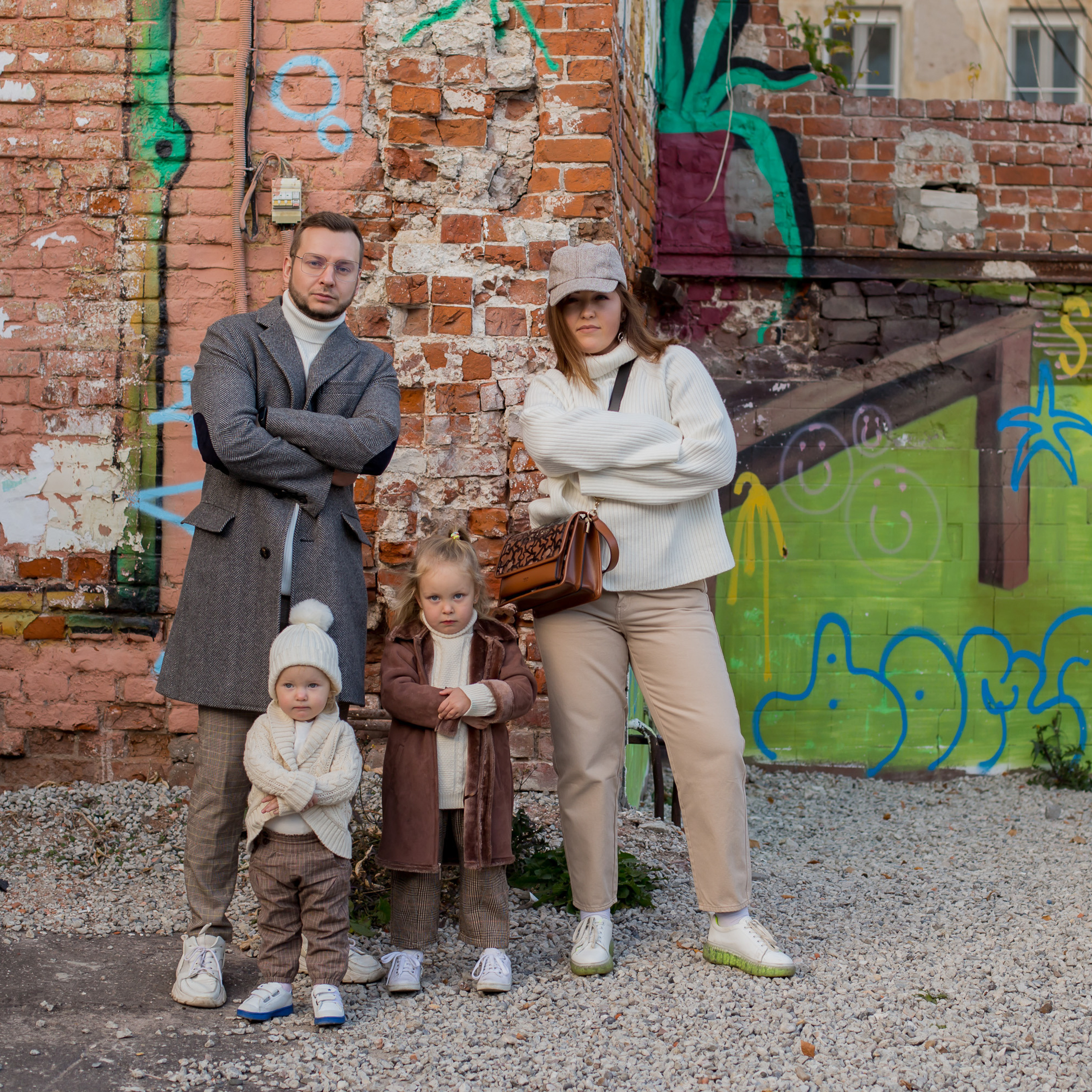 REWIEWS. Fotograf u Crnoj Gori-porodično fotografisanje sa djecom, lovestory, nekretnine