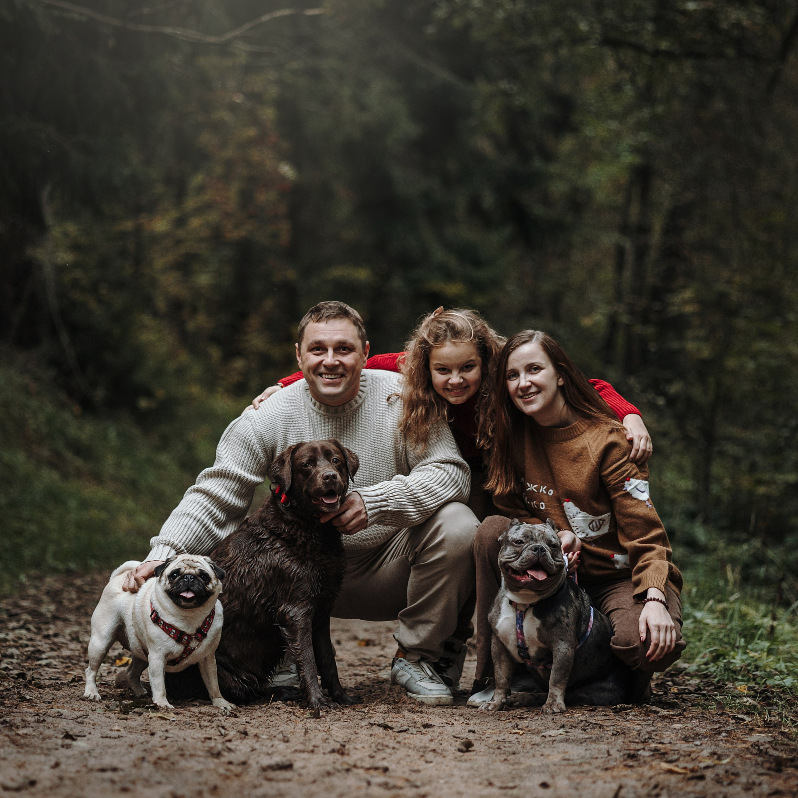 Девочки и их семья