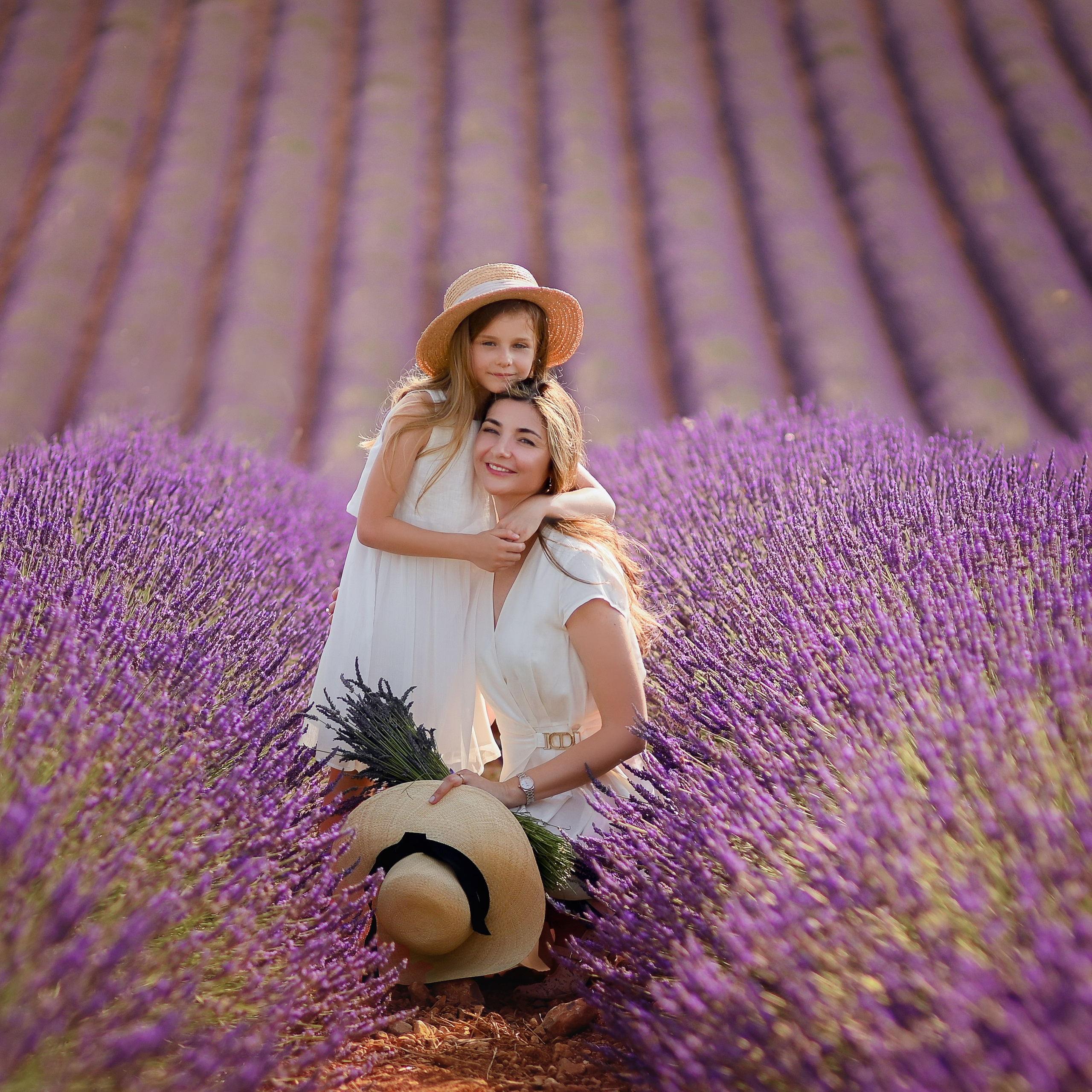 Feed back. Photographer in Provence Julia Lipiainen