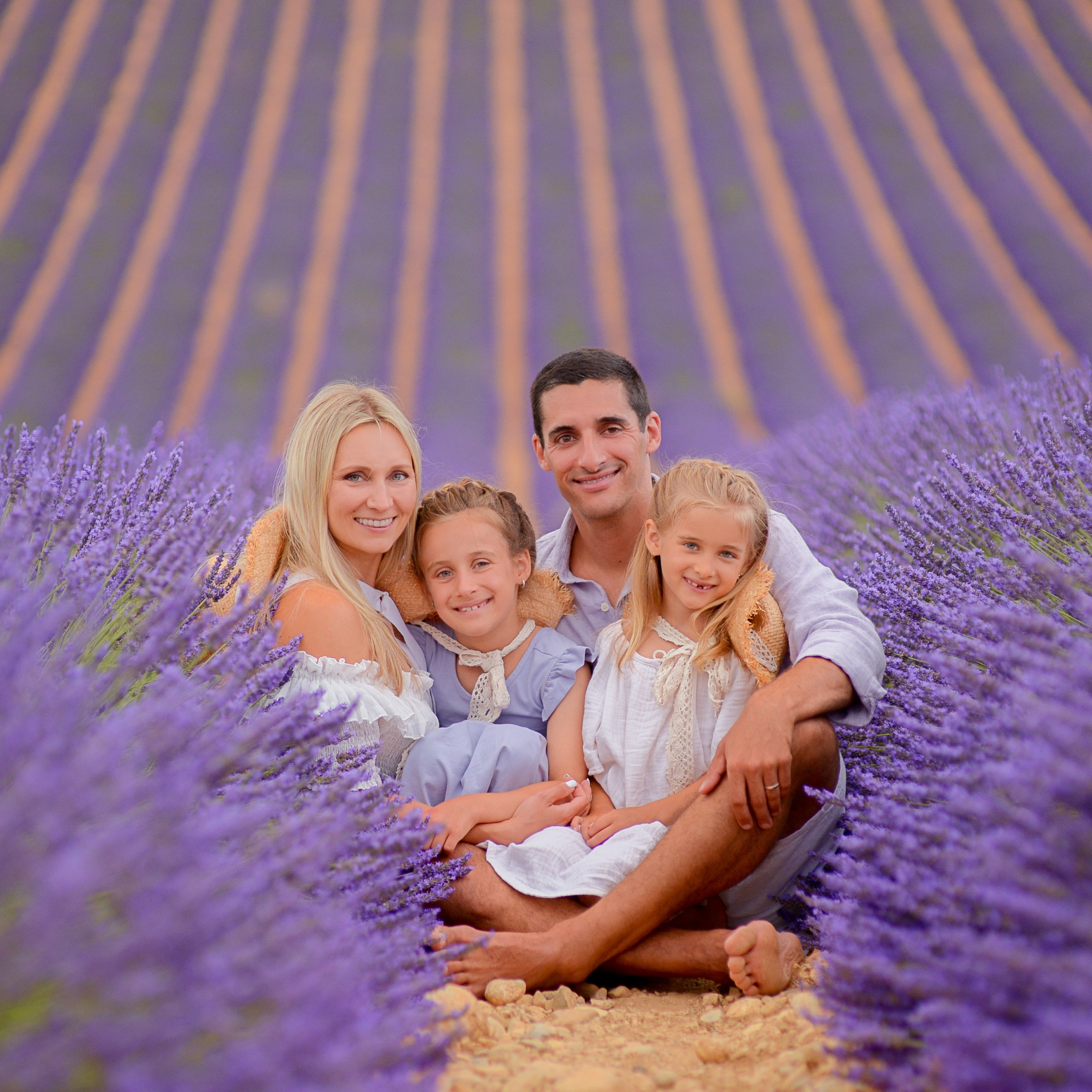 Feed back. Photographer in Provence Julia Lipiainen