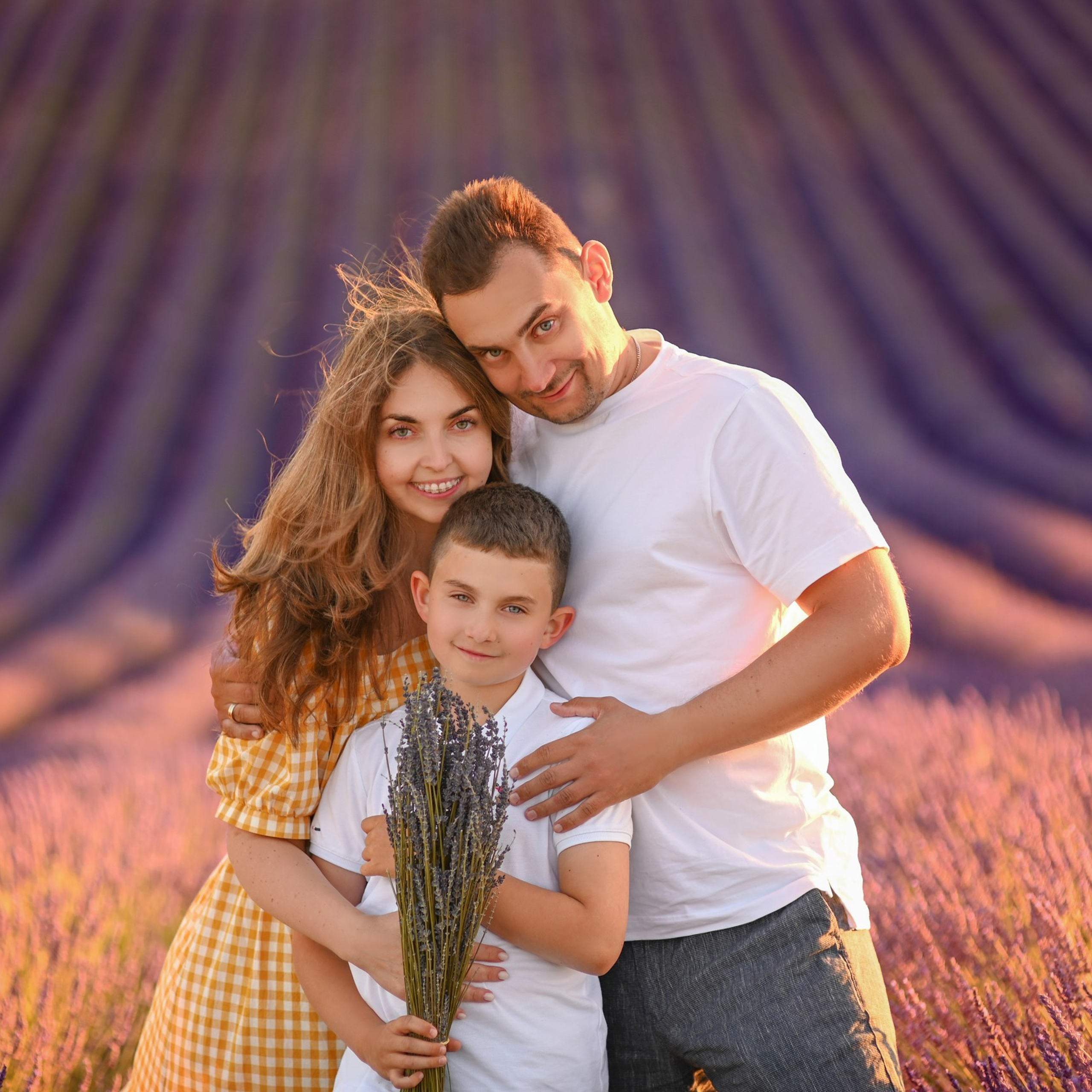 Feed back. Photographer in Provence Julia Lipiainen