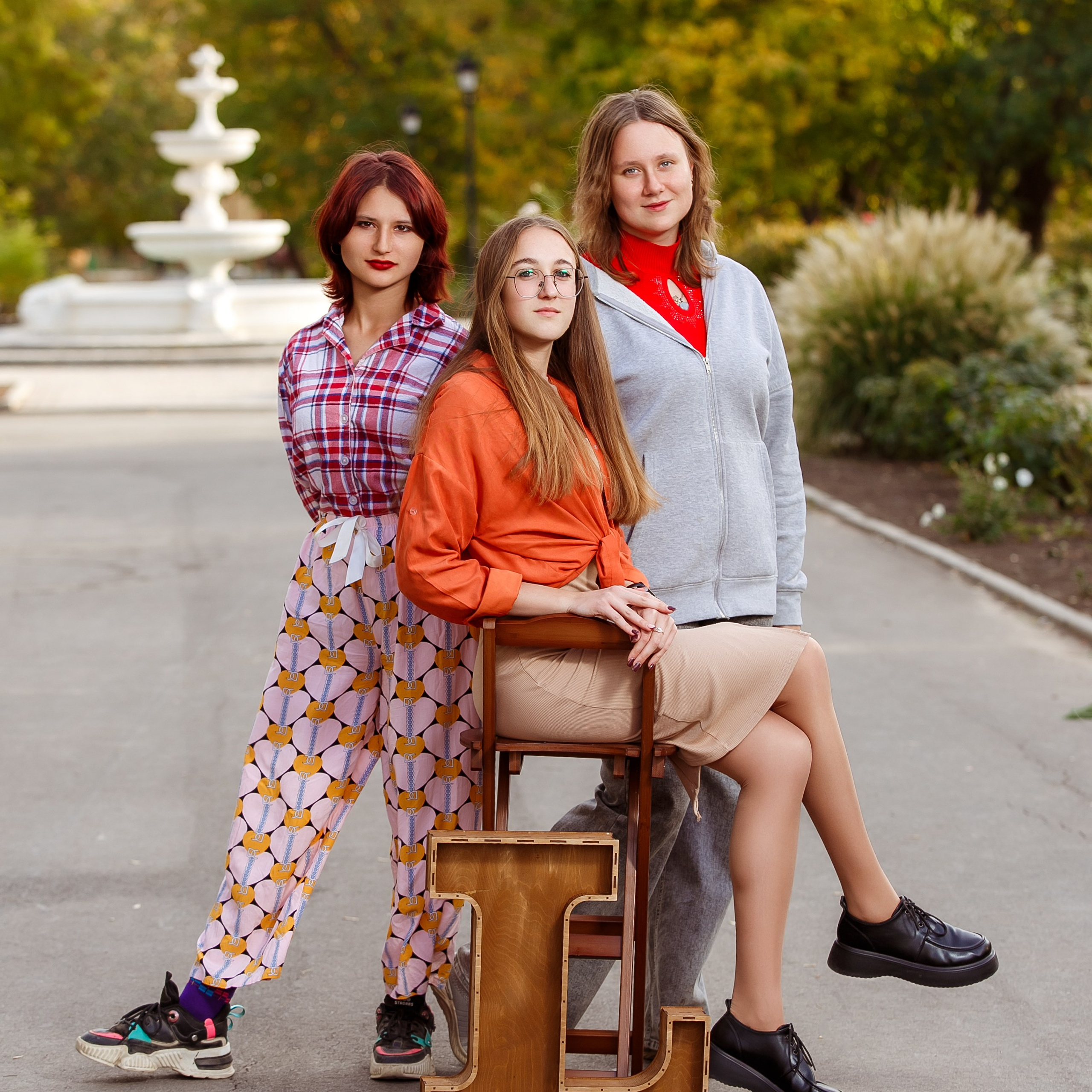 Выпускные альбомы в Донецке и ДНР. Фотограф Донецк и ДНР