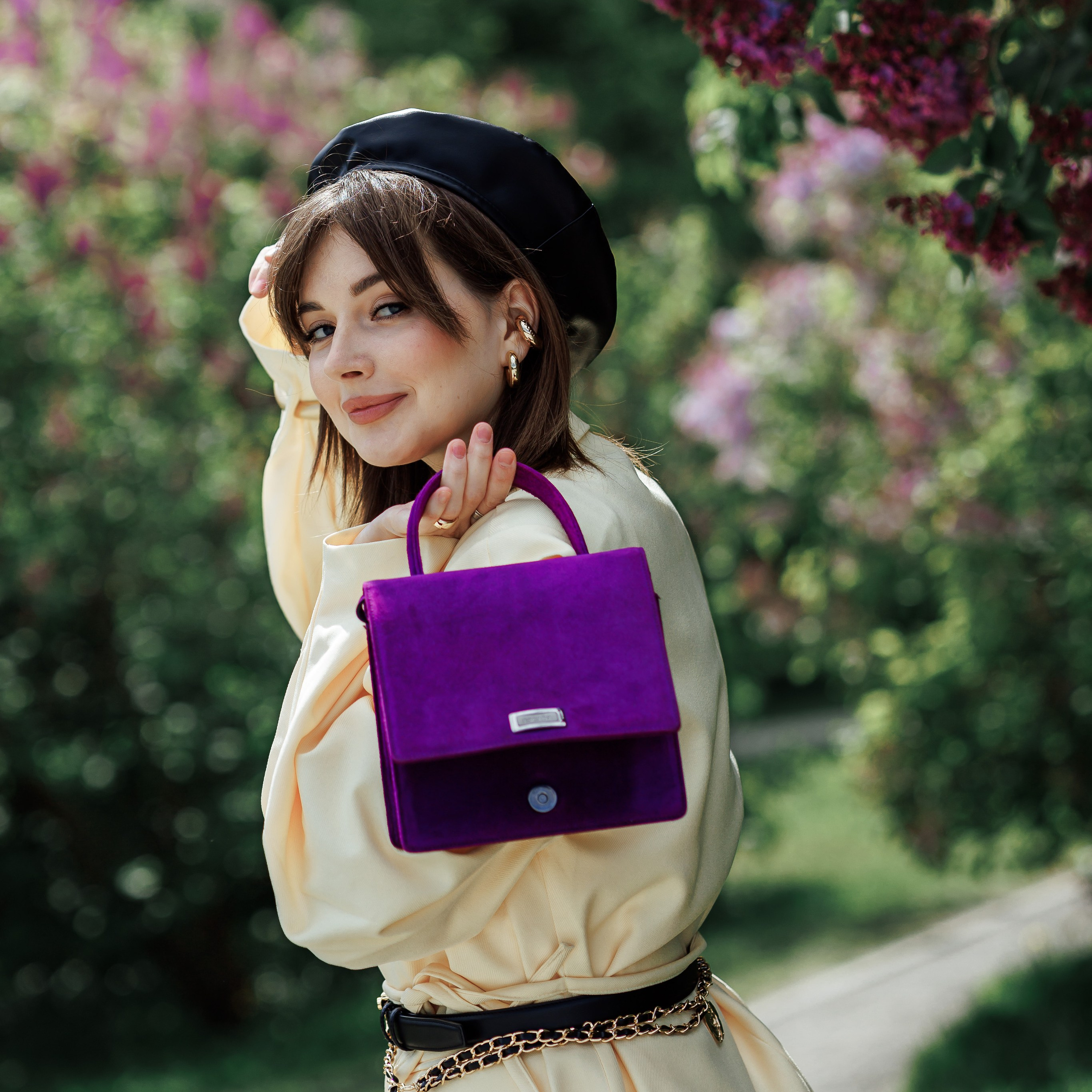 В Сиреневом саду