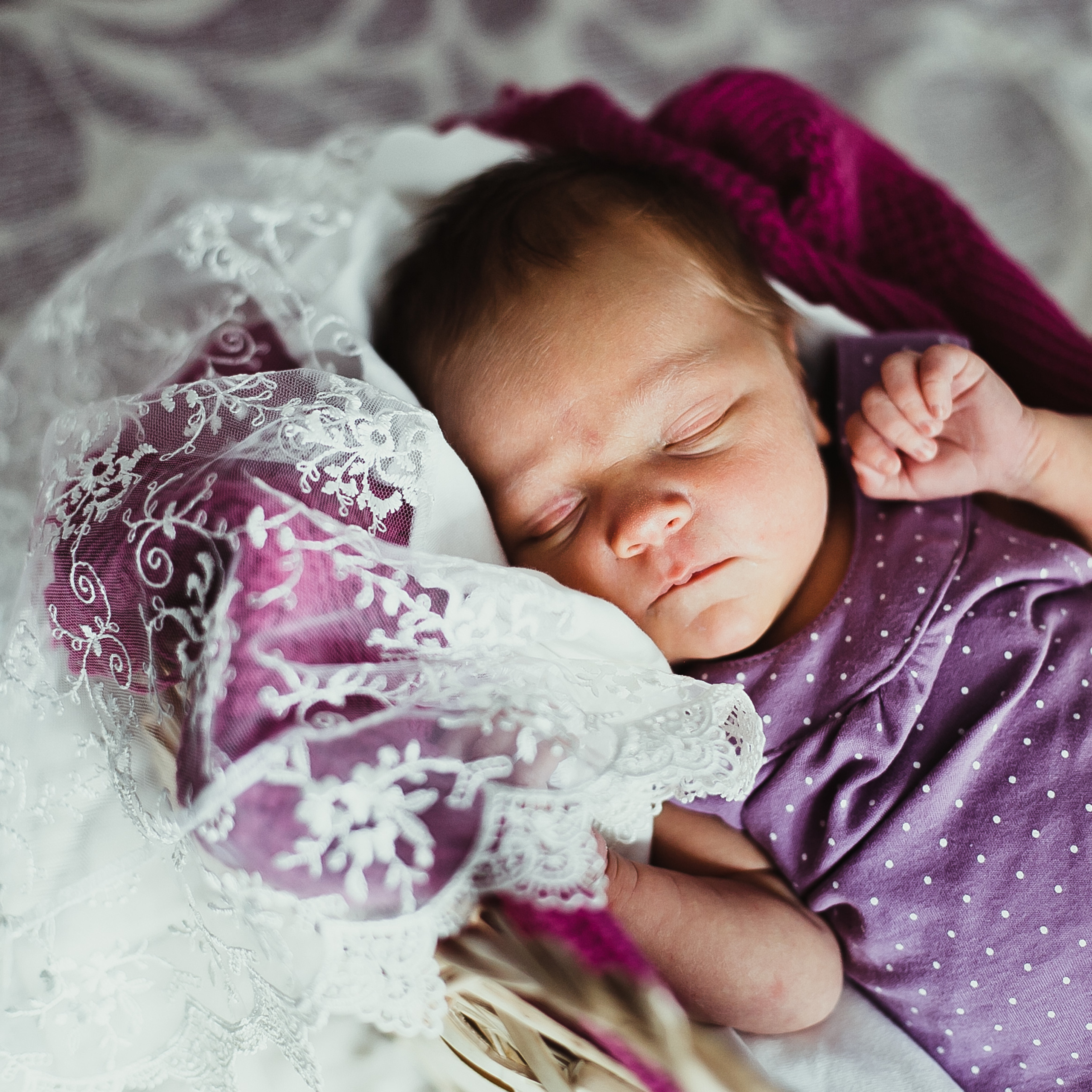 Ника. Первые портреты.