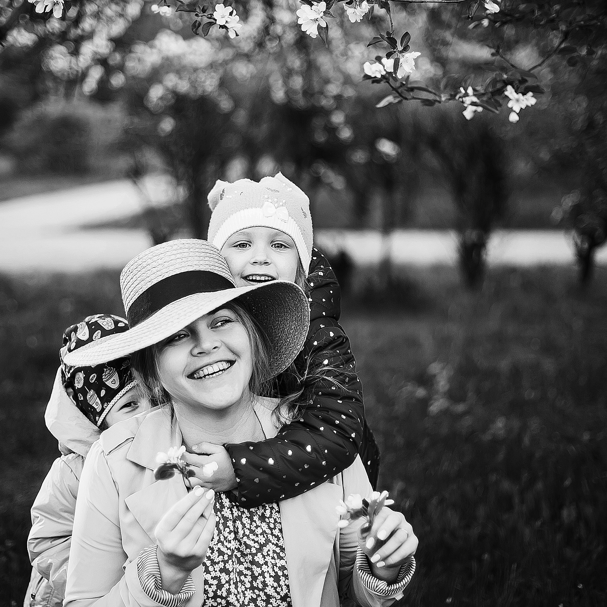 С крестницами