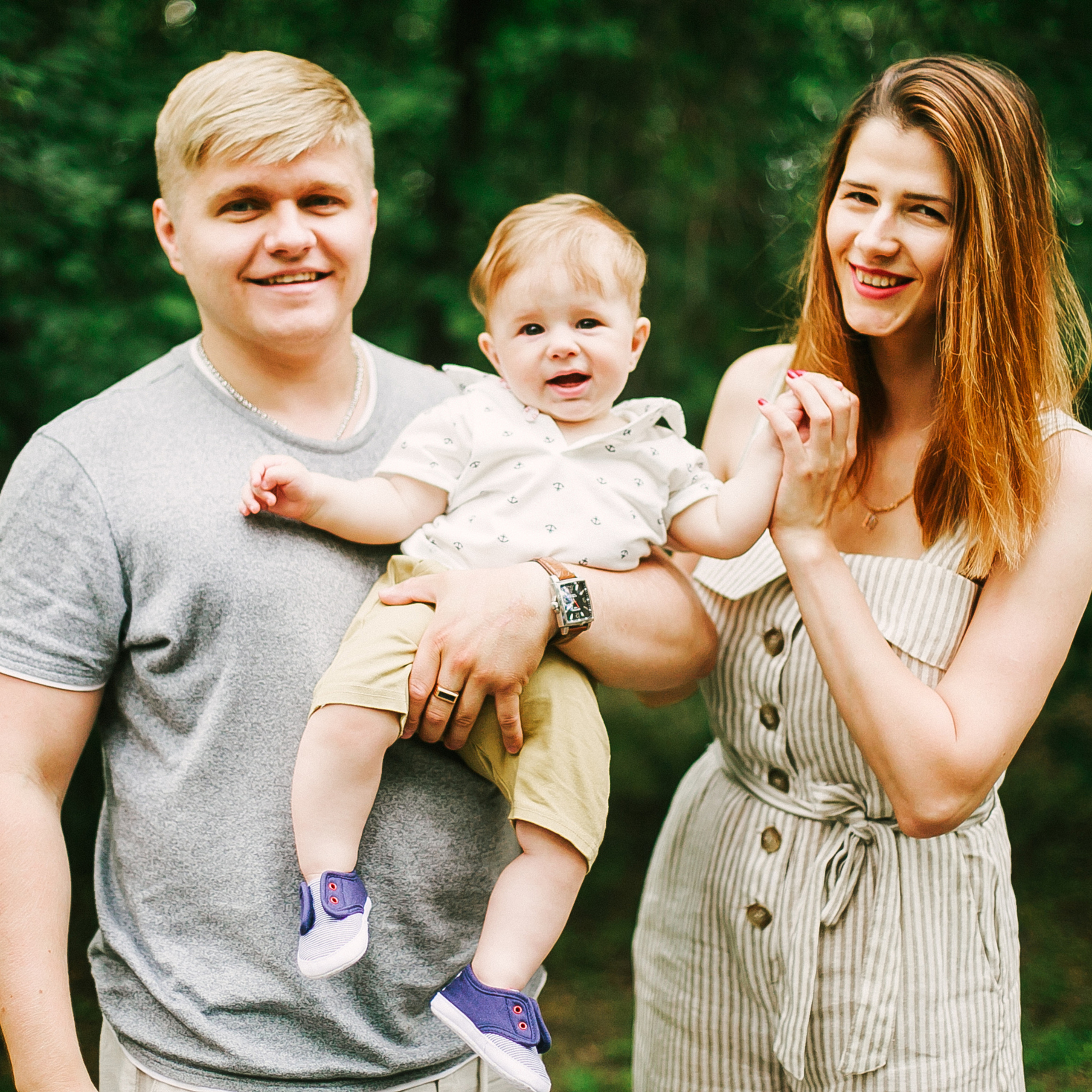 Дёма и родители. Прогулка по Гилевской роще.