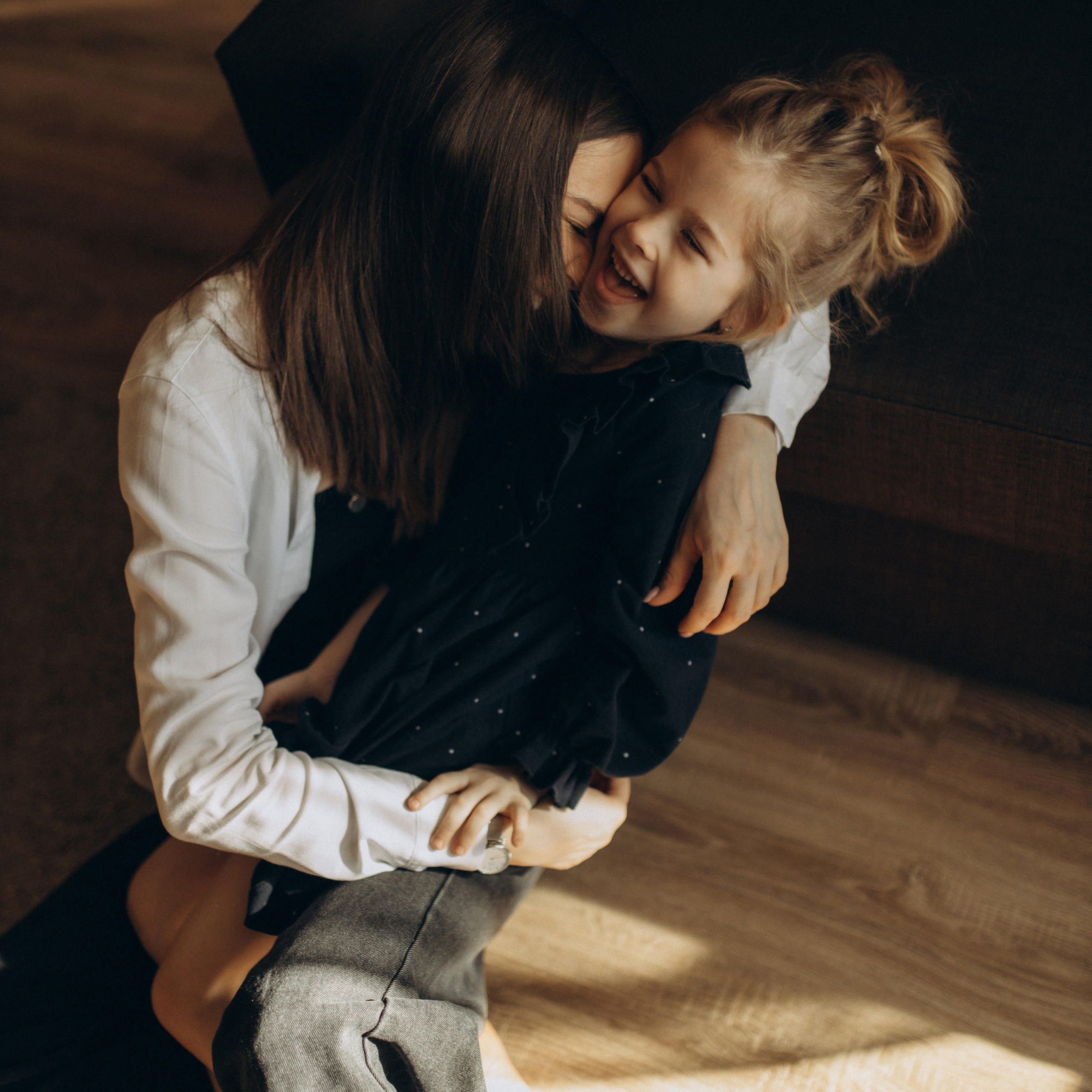 Вика и Мира