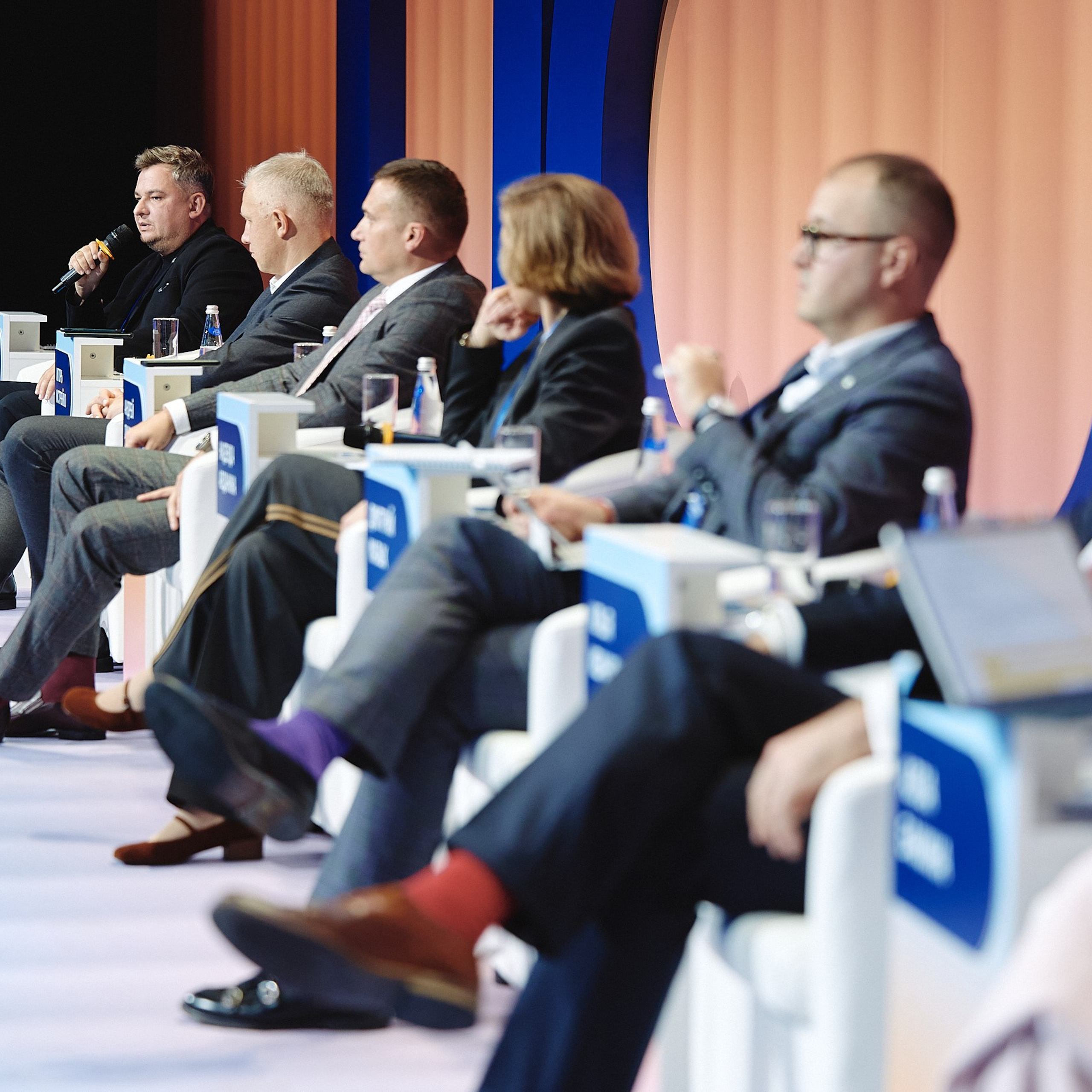 ФИНОПОЛИС 2025. Съёмка для холдинга «Т1» и «ТОЧКА БАНК». Фотограф Григорий Сотников