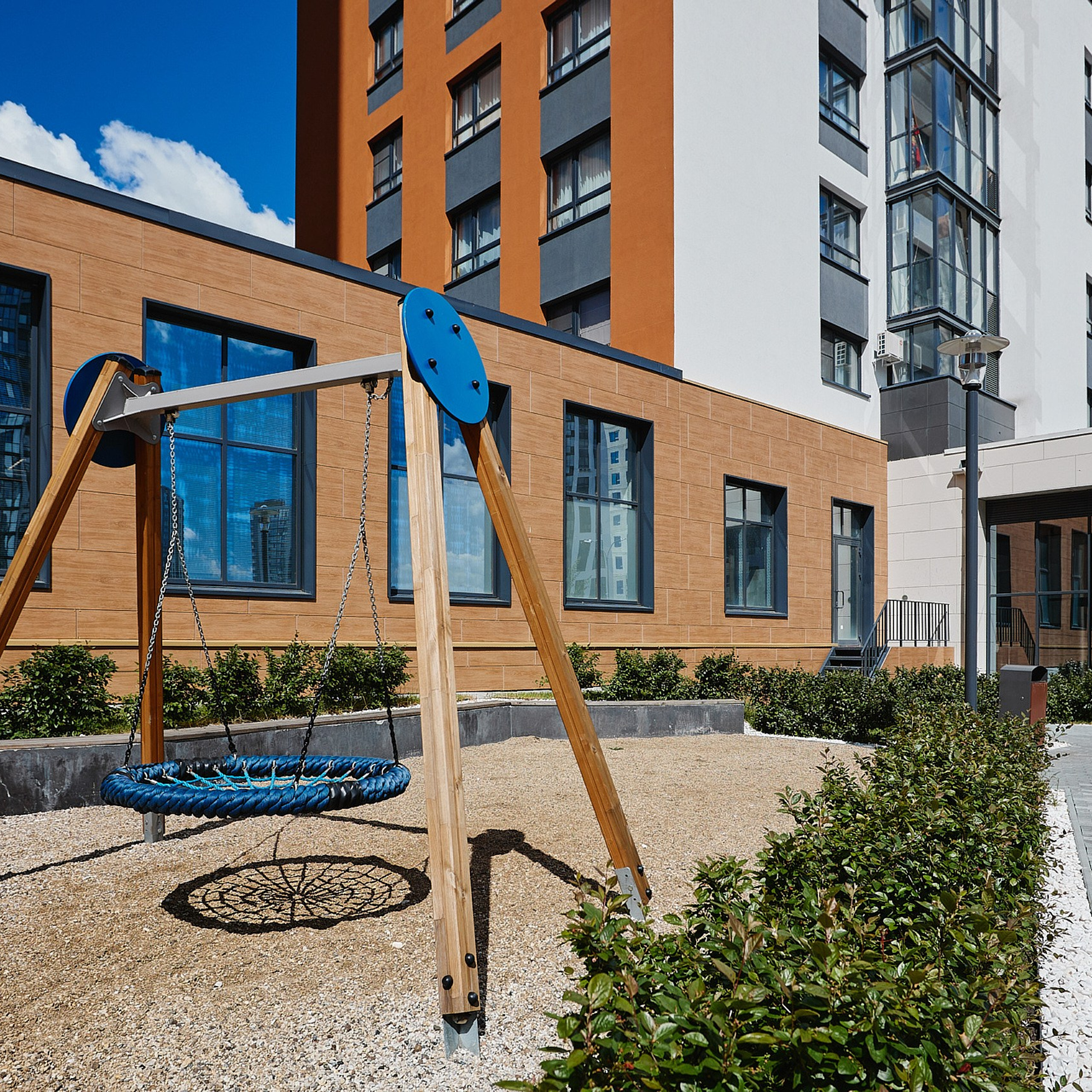 Фасады компании «Позитив Строй», г. Челябинск. Фотограф Григорий Сотников