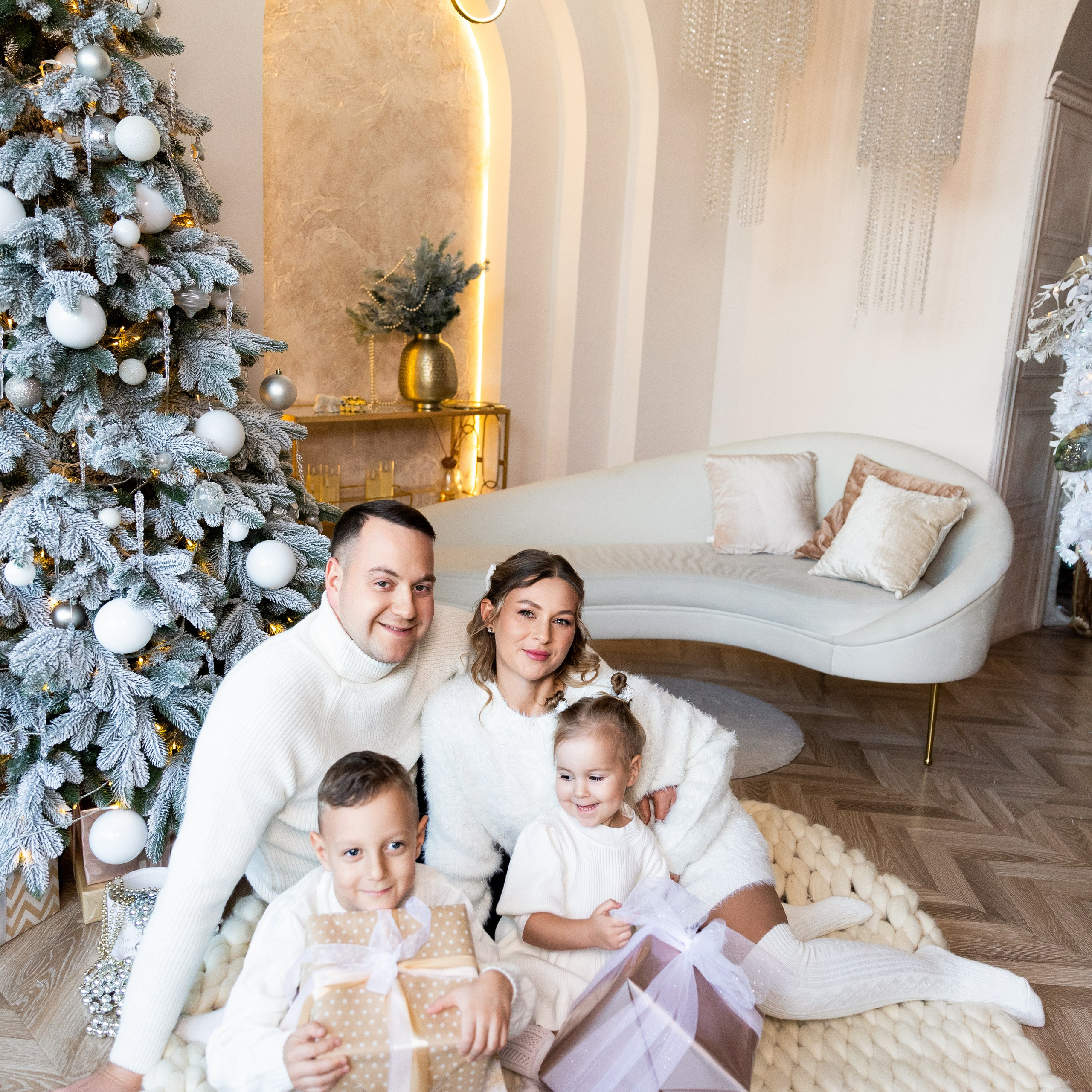 Дмитрий, Мария, Саша и Лера