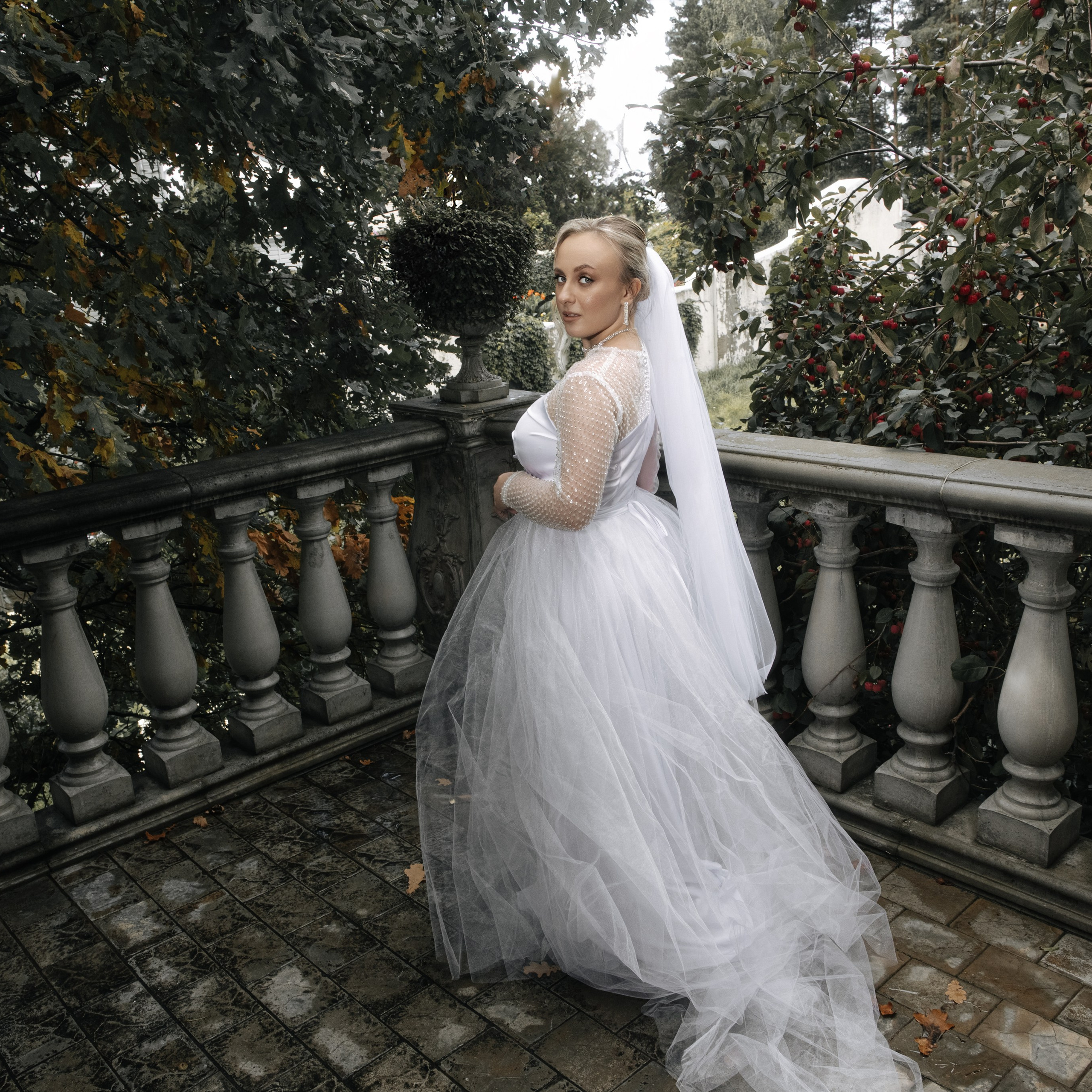 Она сияет для него. Свадебные фотограф и видеограф в Новосибирске — БОС