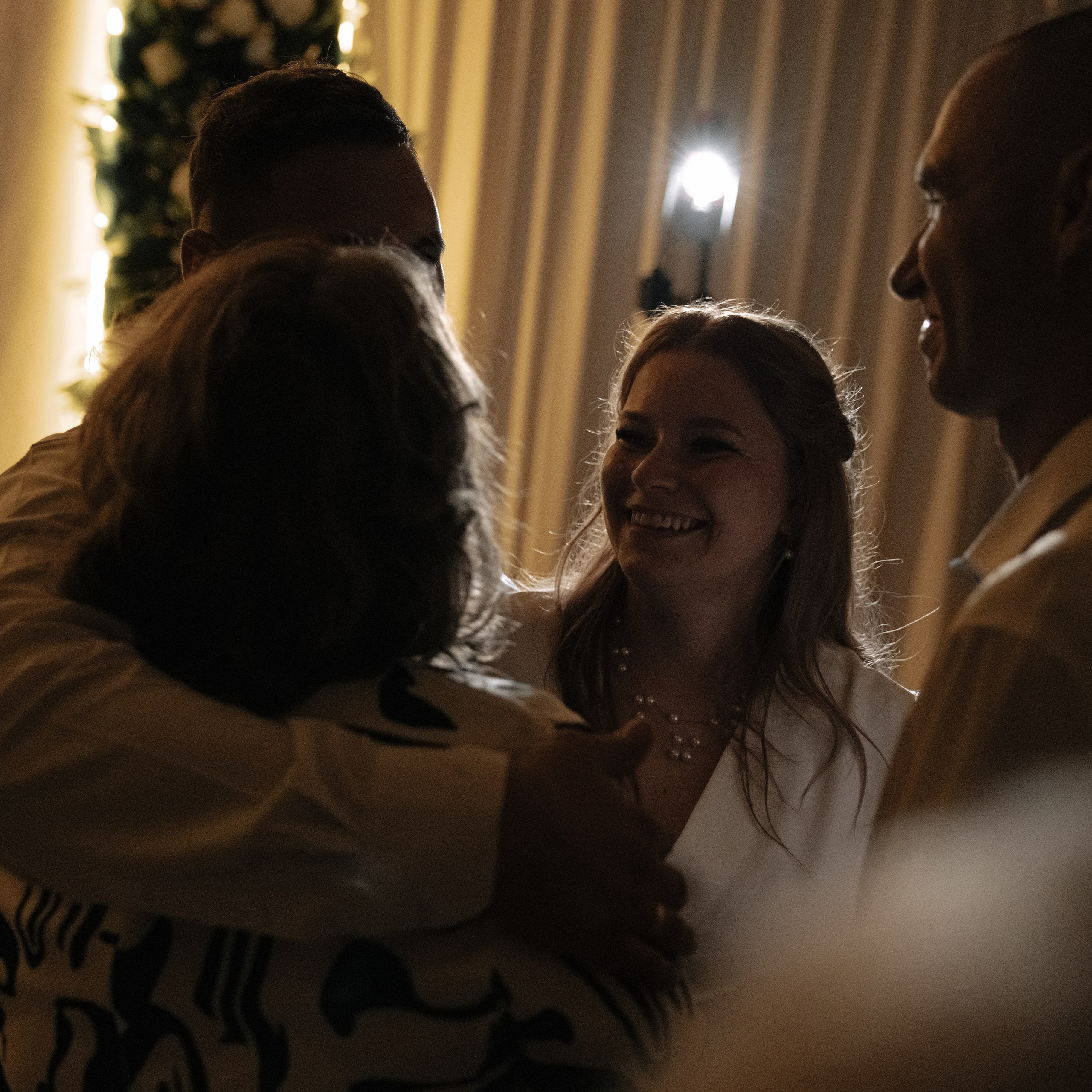 Чумачечие и Красивые. Свадебные фотограф и видеограф в Новосибирске — БОС