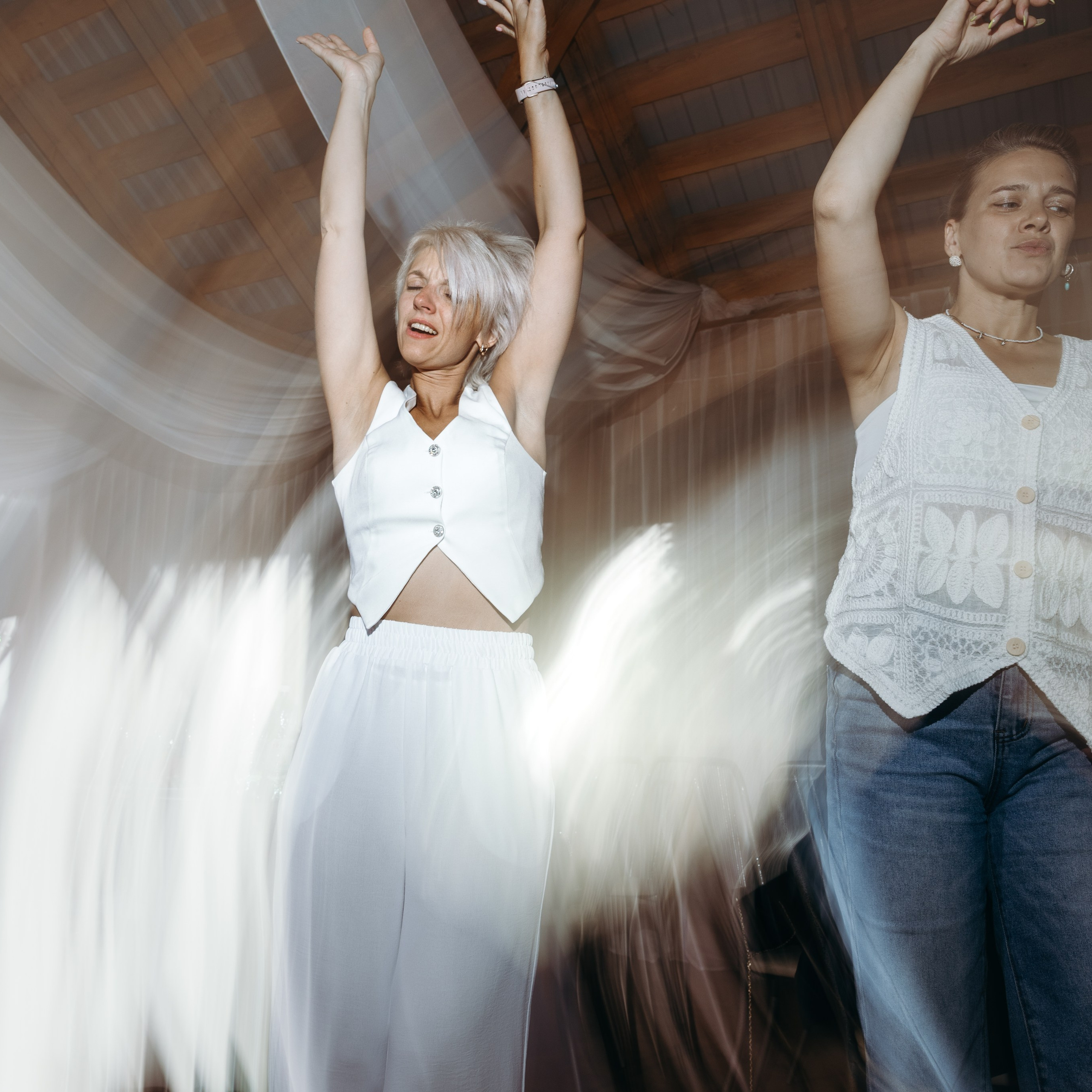 Она сияет для него. Свадебные фотограф и видеограф в Новосибирске — БОС