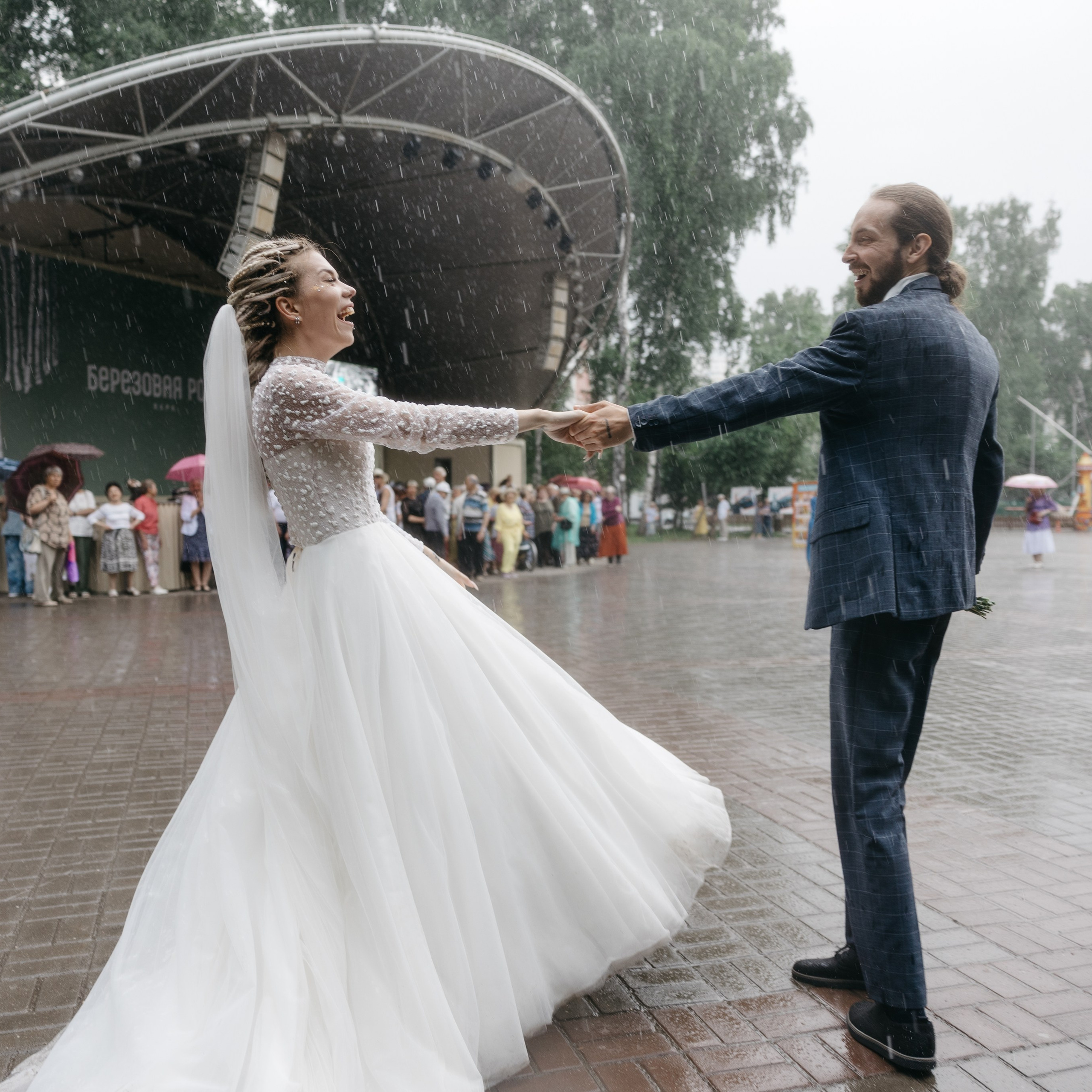 Неформальная ЛЮБОВЬ / Влад и Настя. Свадебные фотограф и видеограф в Новосибирске — БОС