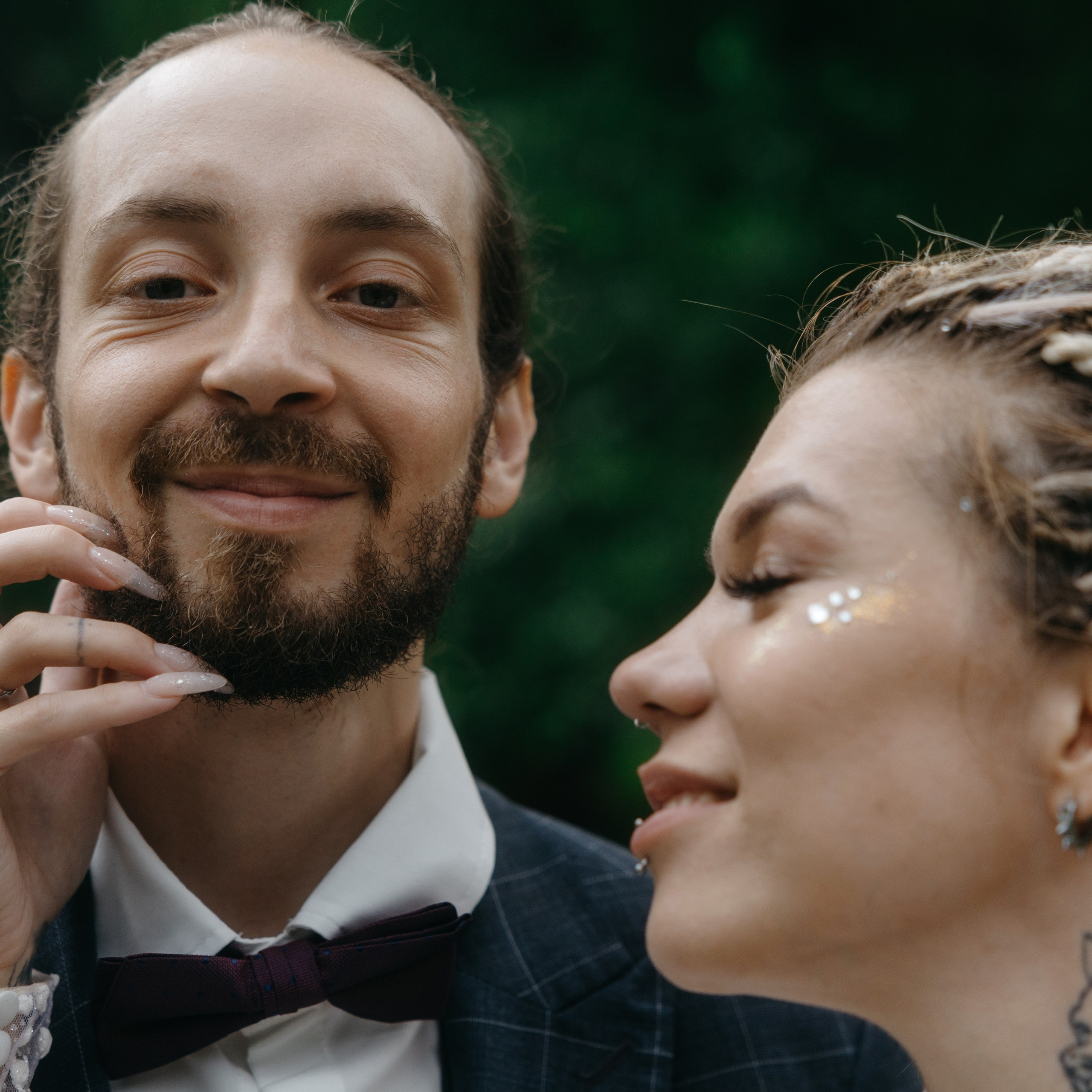 Неформальная ЛЮБОВЬ / Влад и Настя. Свадебные фотограф и видеограф в Новосибирске — БОС