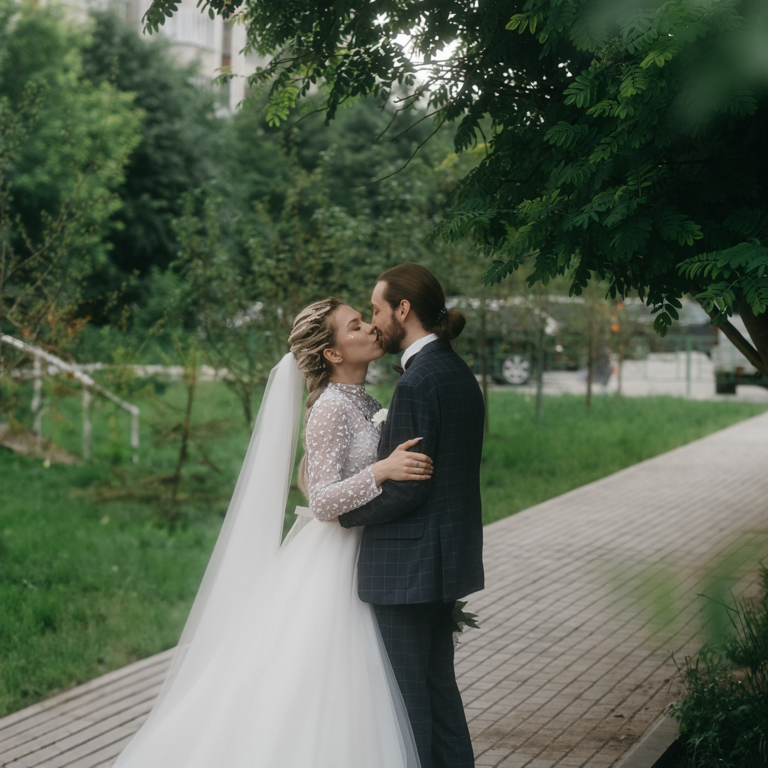 Неформальная ЛЮБОВЬ / Влад и Настя. Свадебные фотограф и видеограф в Новосибирске — БОС