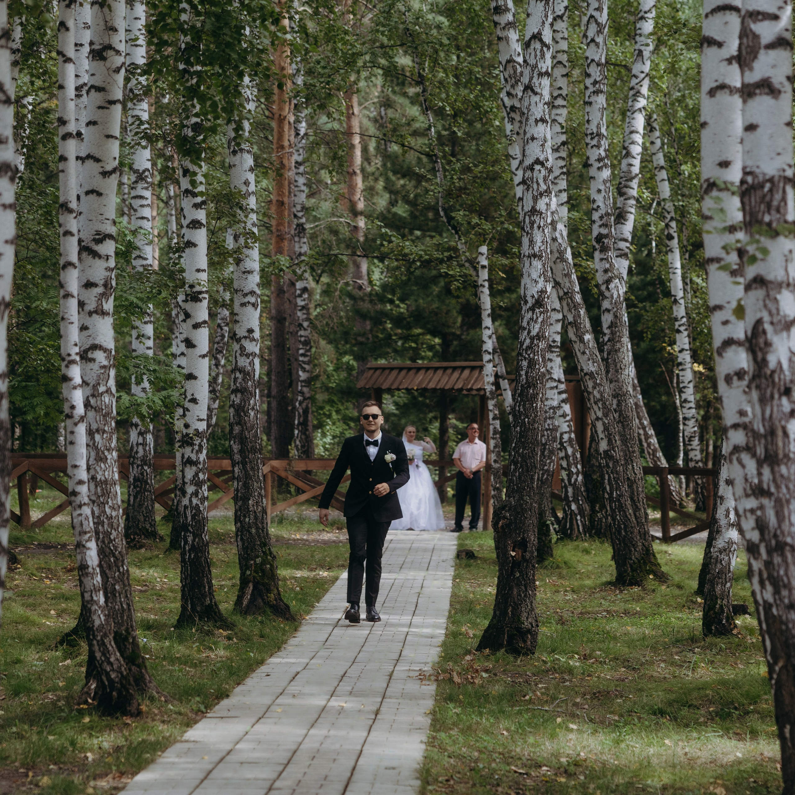 Она сияет для него. Свадебные фотограф и видеограф в Новосибирске — БОС