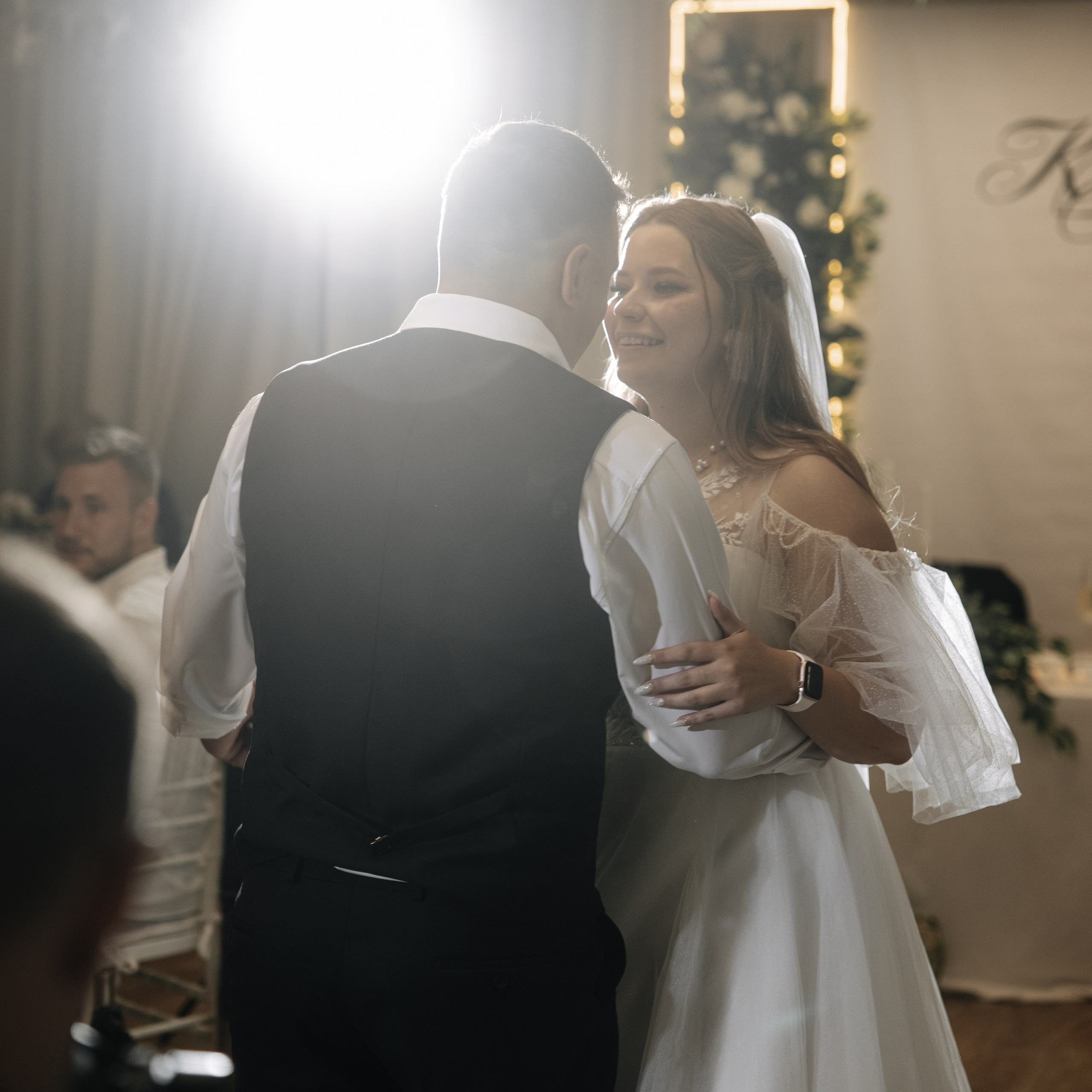 Чумачечие и Красивые. Свадебные фотограф и видеограф в Новосибирске — БОС