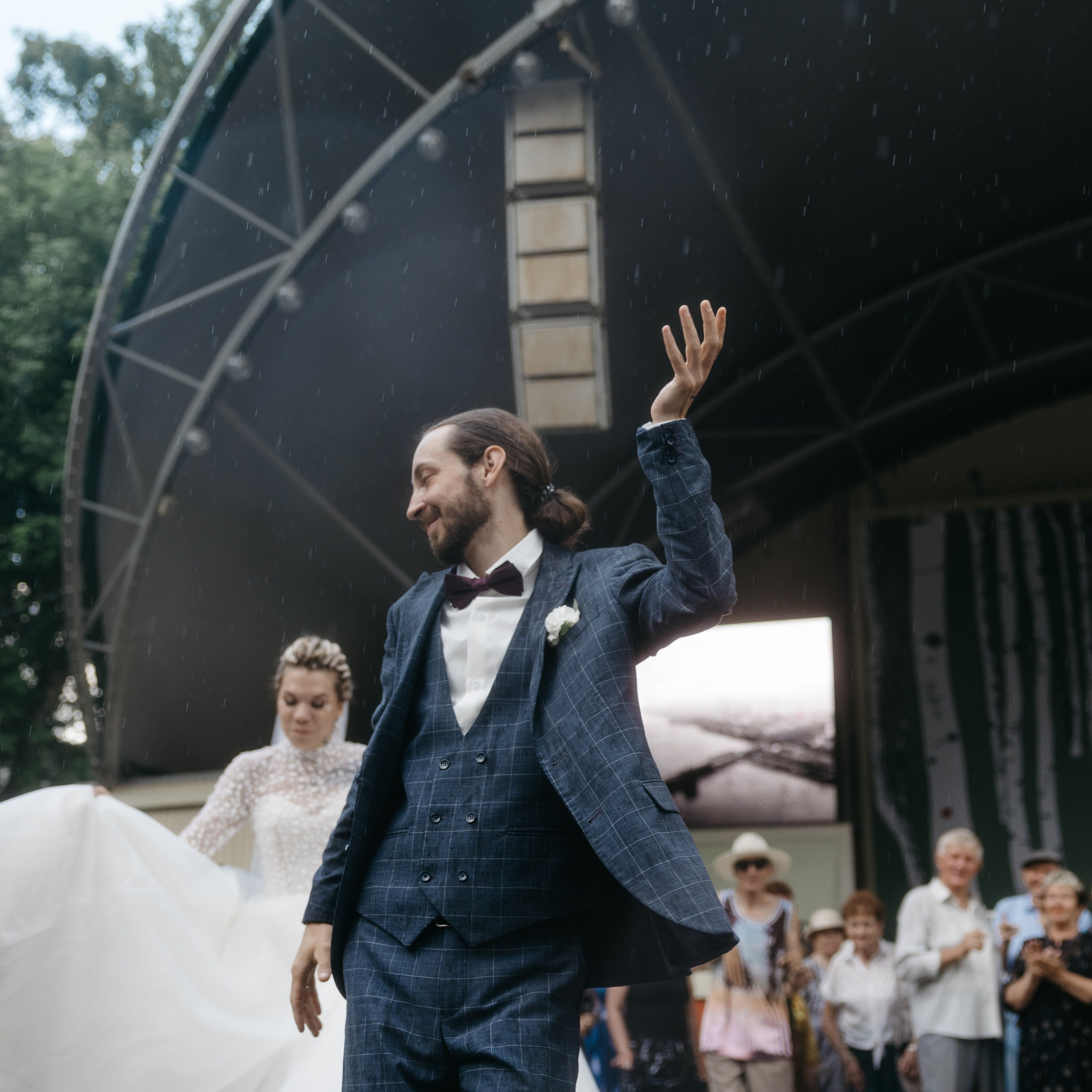 Неформальная ЛЮБОВЬ / Влад и Настя. Свадебные фотограф и видеограф в Новосибирске — БОС