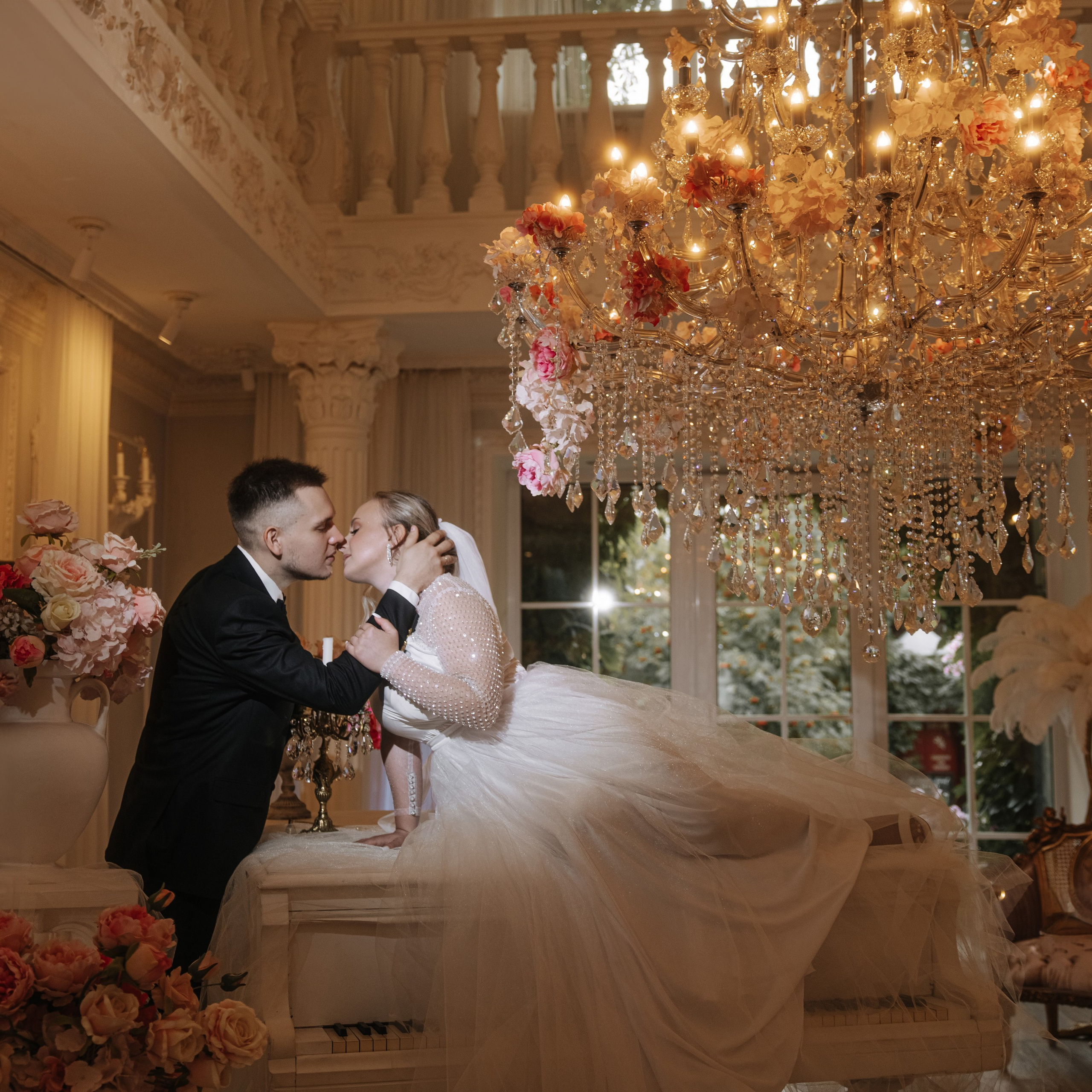 Она сияет для него. Свадебные фотограф и видеограф в Новосибирске — БОС