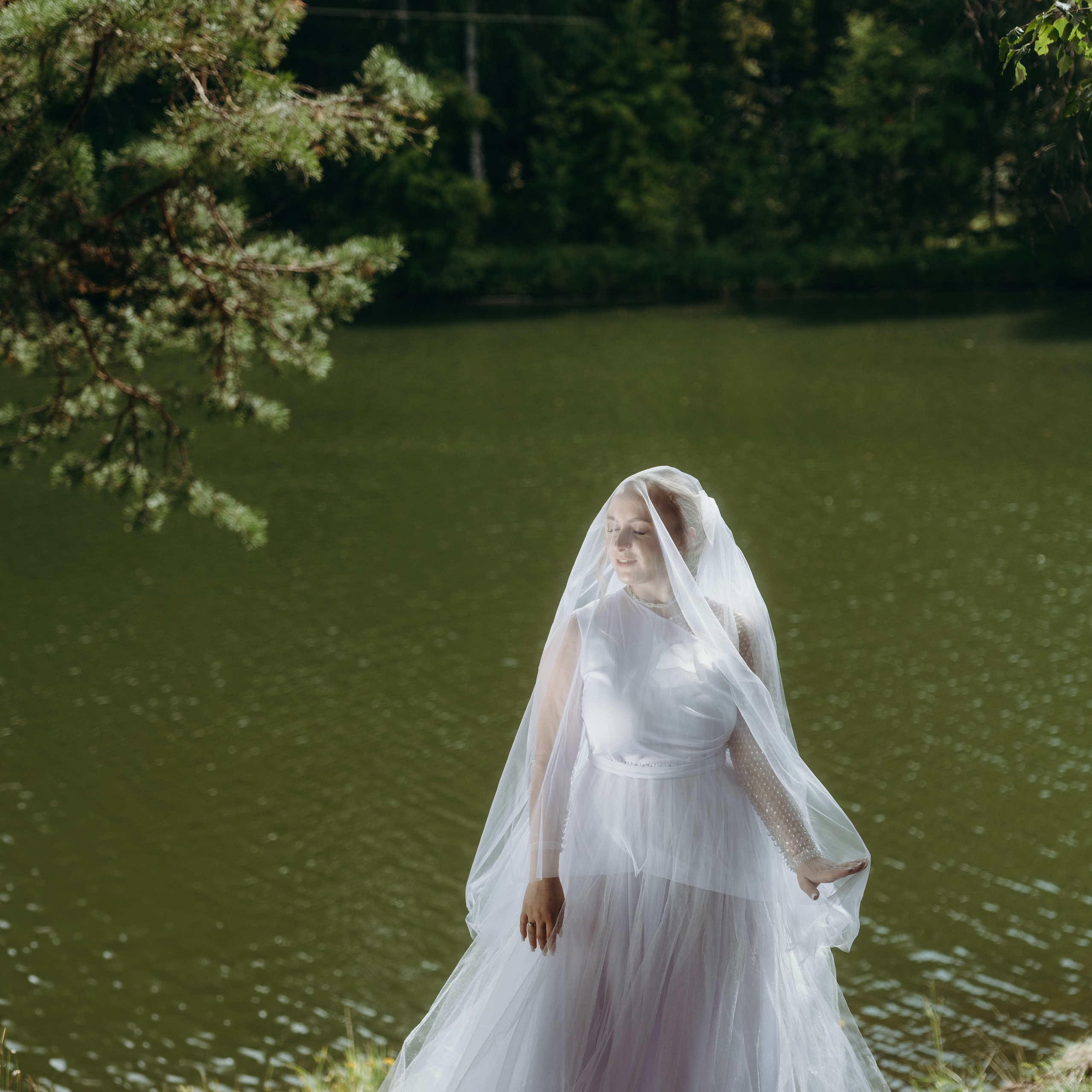 Она сияет для него. Свадебные фотограф и видеограф в Новосибирске — БОС