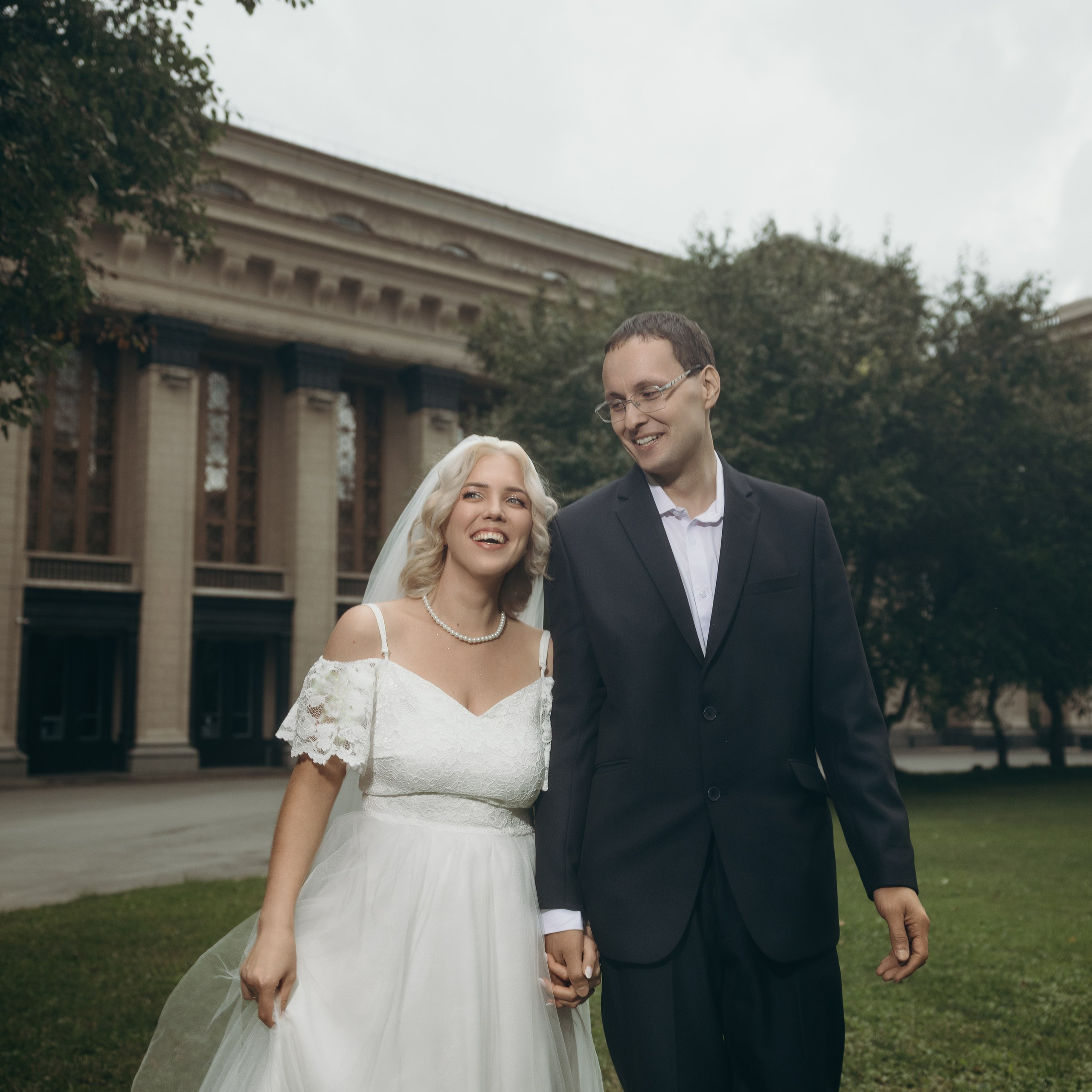 Радость в каждой минуте / Дмитрий и Кристина. Свадебные фотограф и видеограф в Новосибирске — БОС