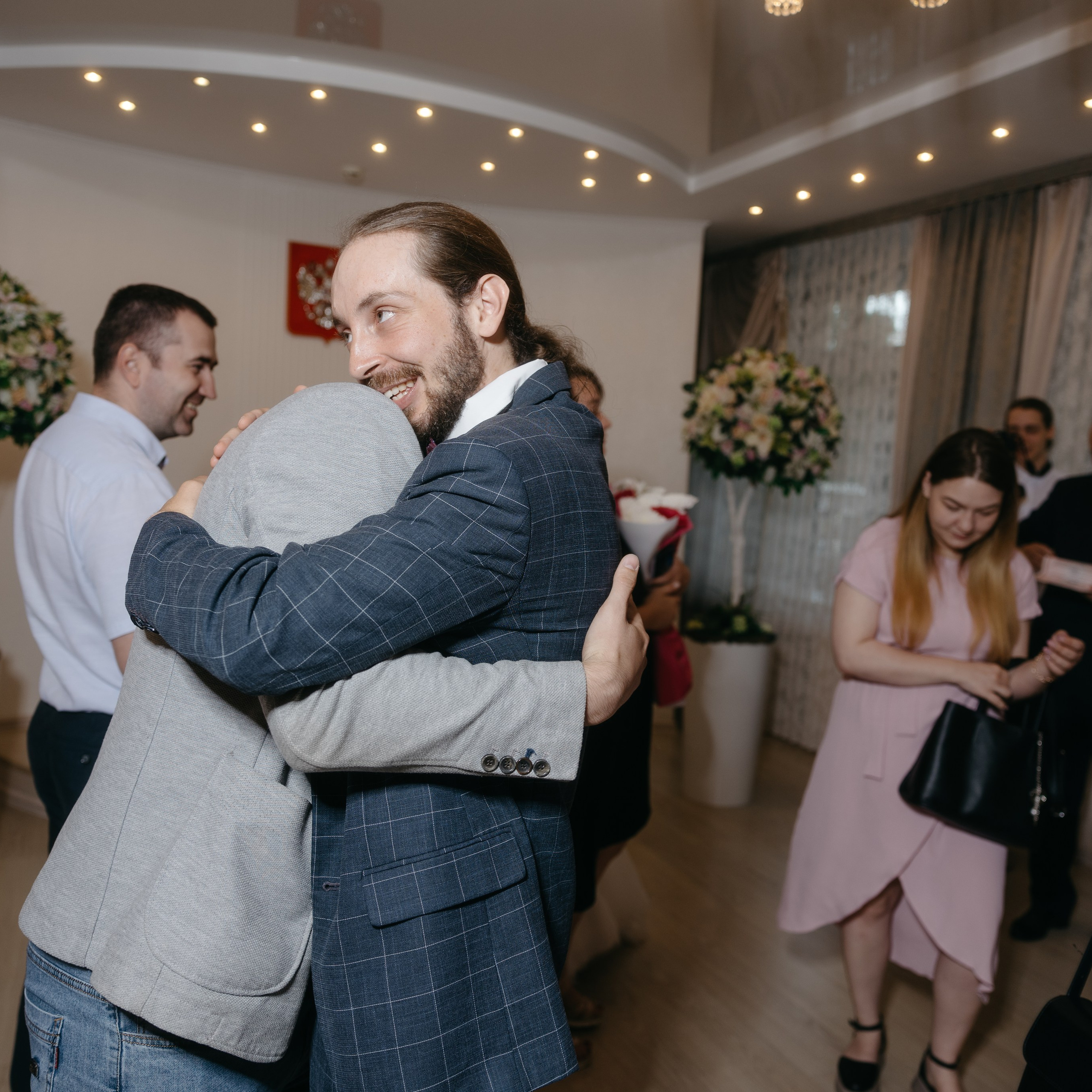 Неформальная ЛЮБОВЬ / Влад и Настя. Свадебные фотограф и видеограф в Новосибирске — БОС