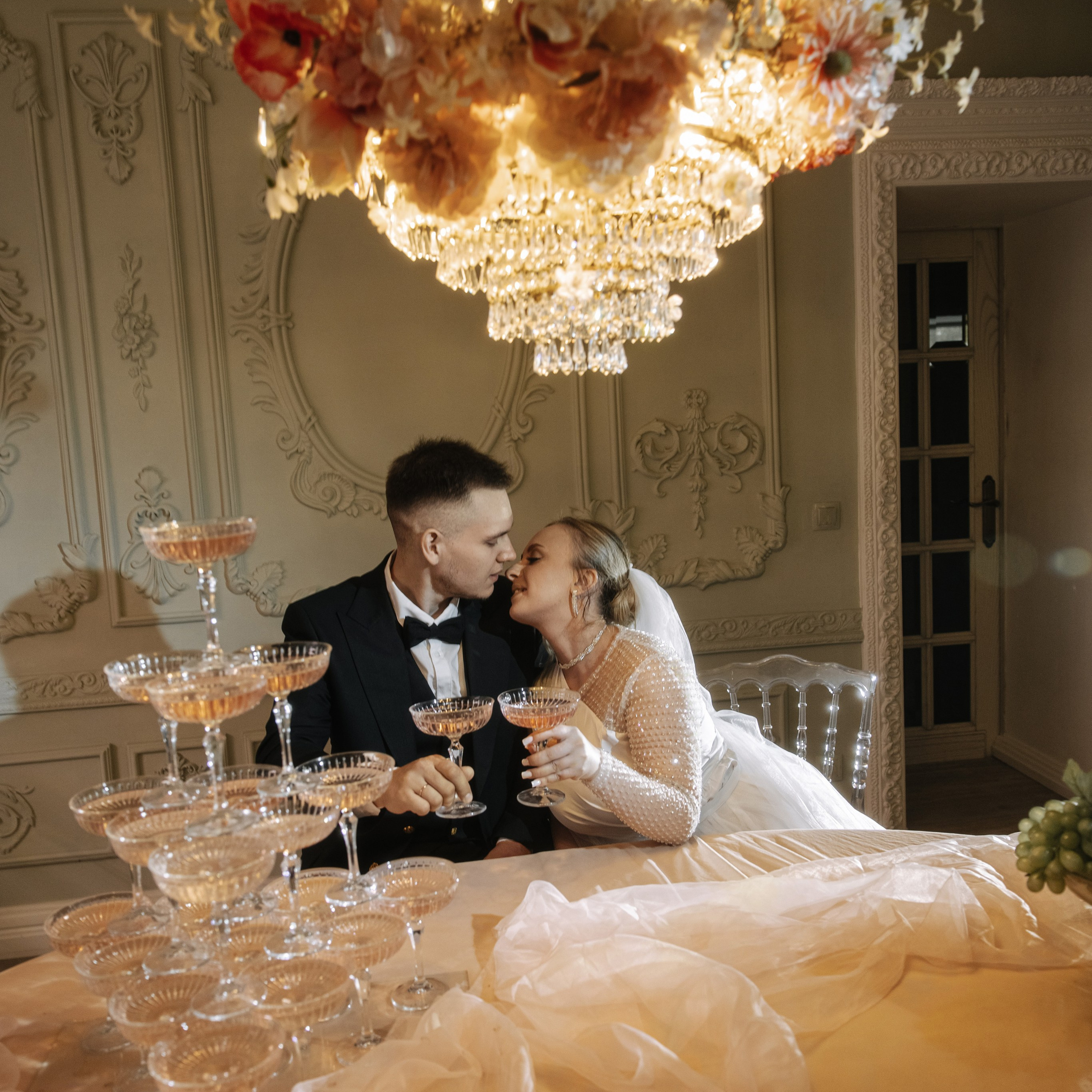 Она сияет для него. Свадебные фотограф и видеограф в Новосибирске — БОС