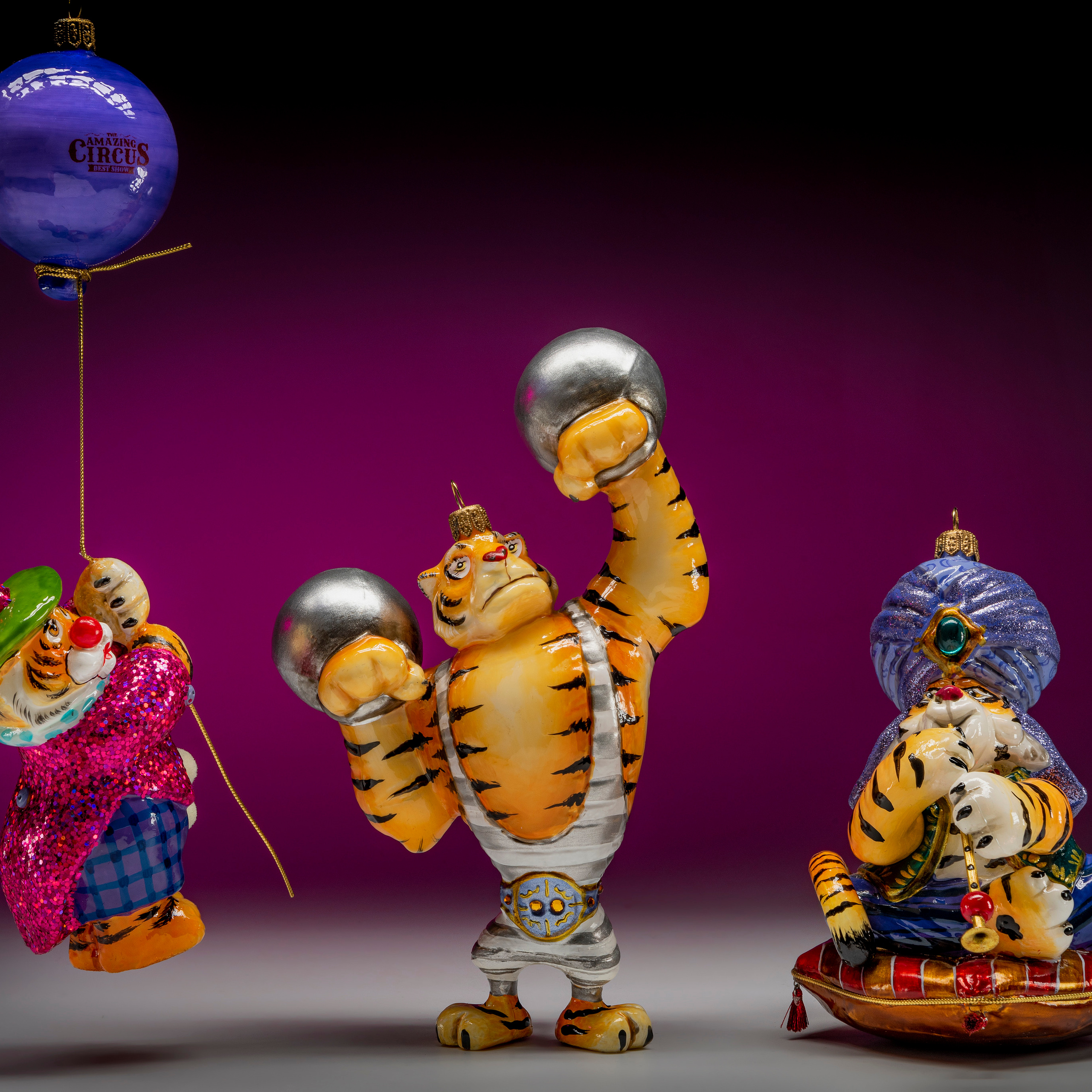 Заставка для сайта .Снято для фирмы елочных украшений,продается,купить, ПРЕДМЕТНЫЙ ФОТОГРАФ мОСКВА