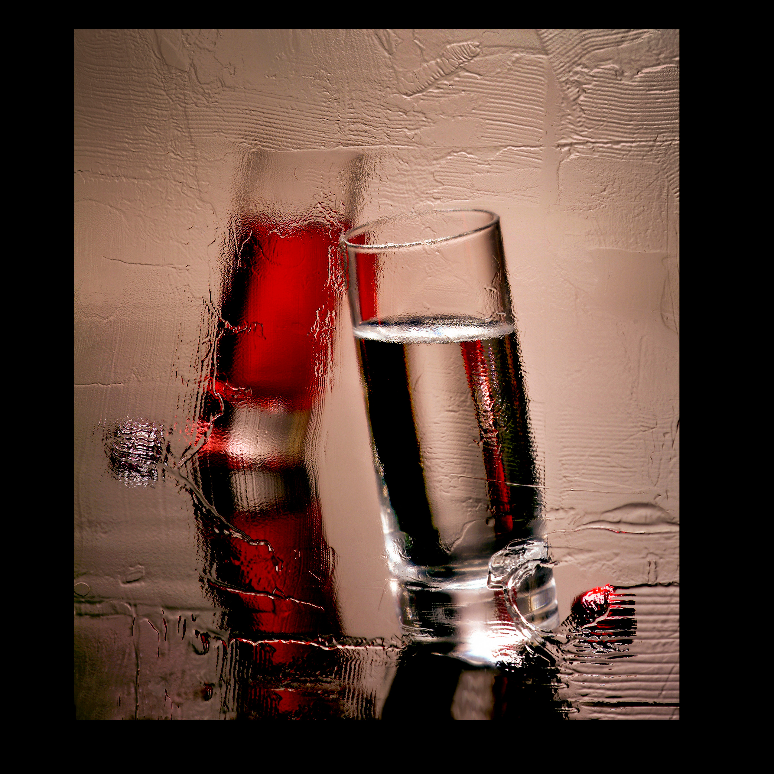 ПЬЯНЫЕ РЮМКИ, снято для фирмы алкогольной продукции, СЪЕМКА ПРЕДМЕТОВ ДЛЯ СОЦСЕТЕЙ, ПРЕДМЕТНЫЙ ФОТОГРАФ мОСКВА, съёмка стекла, foto.ru, photo, дизайн студии, сделать фото, реклама фото