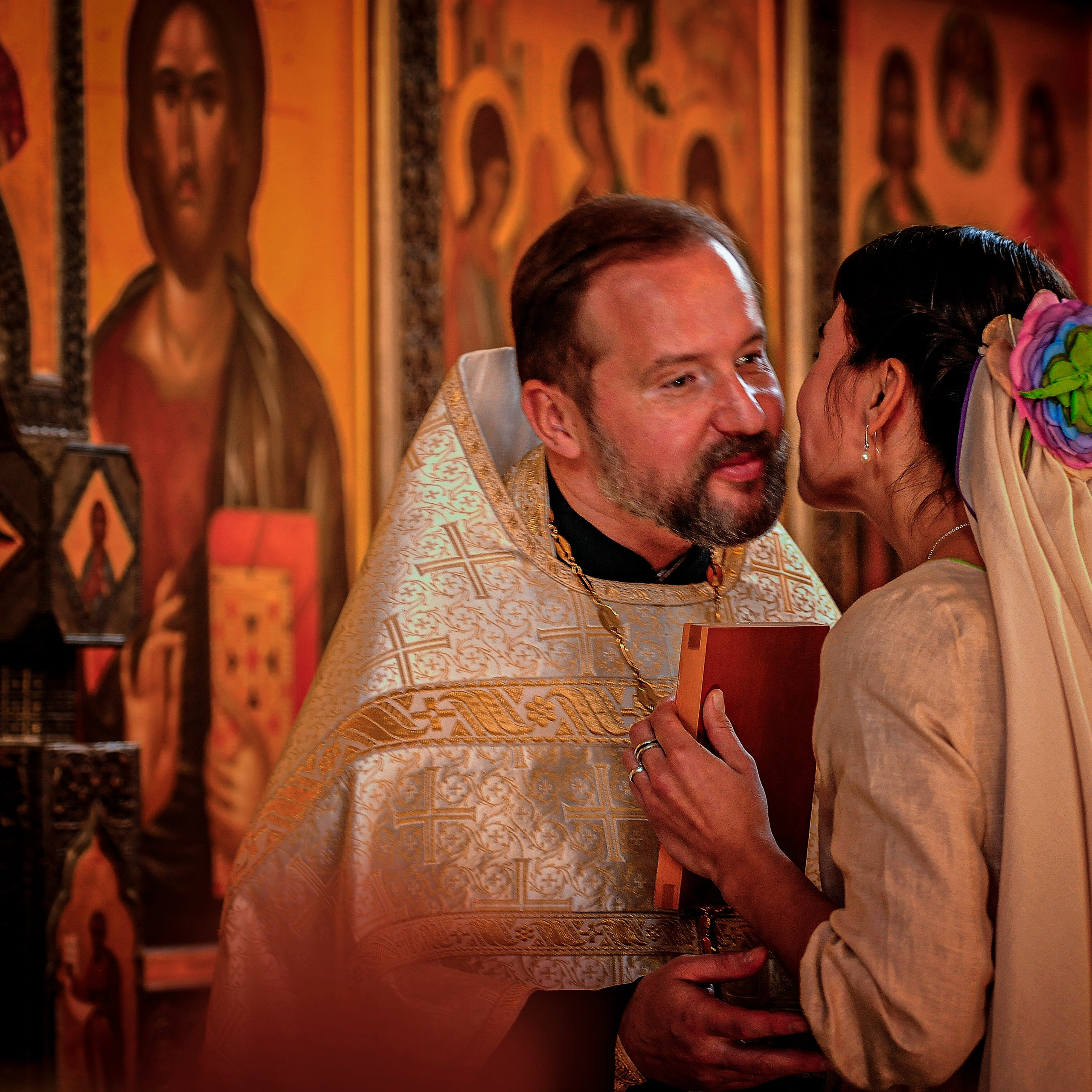 выездные съемки крещения в храме