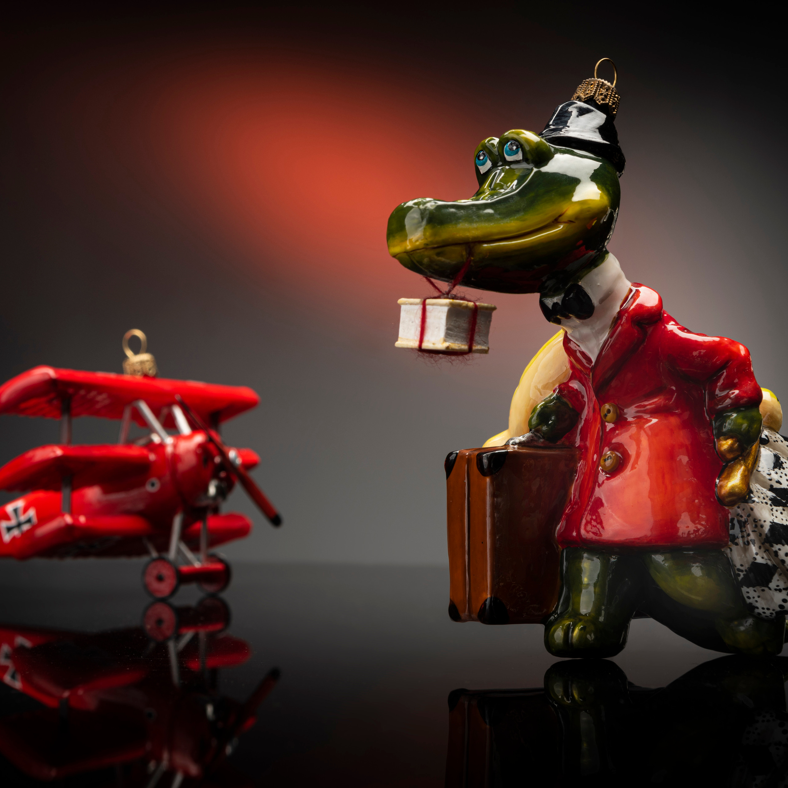 Заставка для сайта .Снято для фирмы елочных украшений,продается,купить, СЪЕМКА ПРЕДМЕТОВ ДЛЯ СОЦСЕТЕЙ, ПРЕДМЕТНЫЙ ФОТОГРАФ мОСКВА