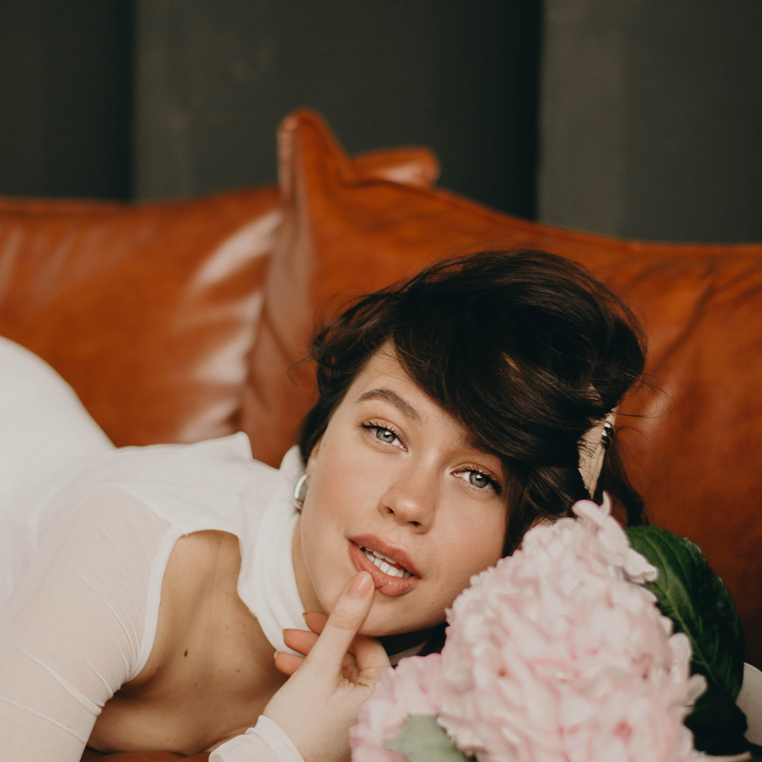 Грани женщины. Студия