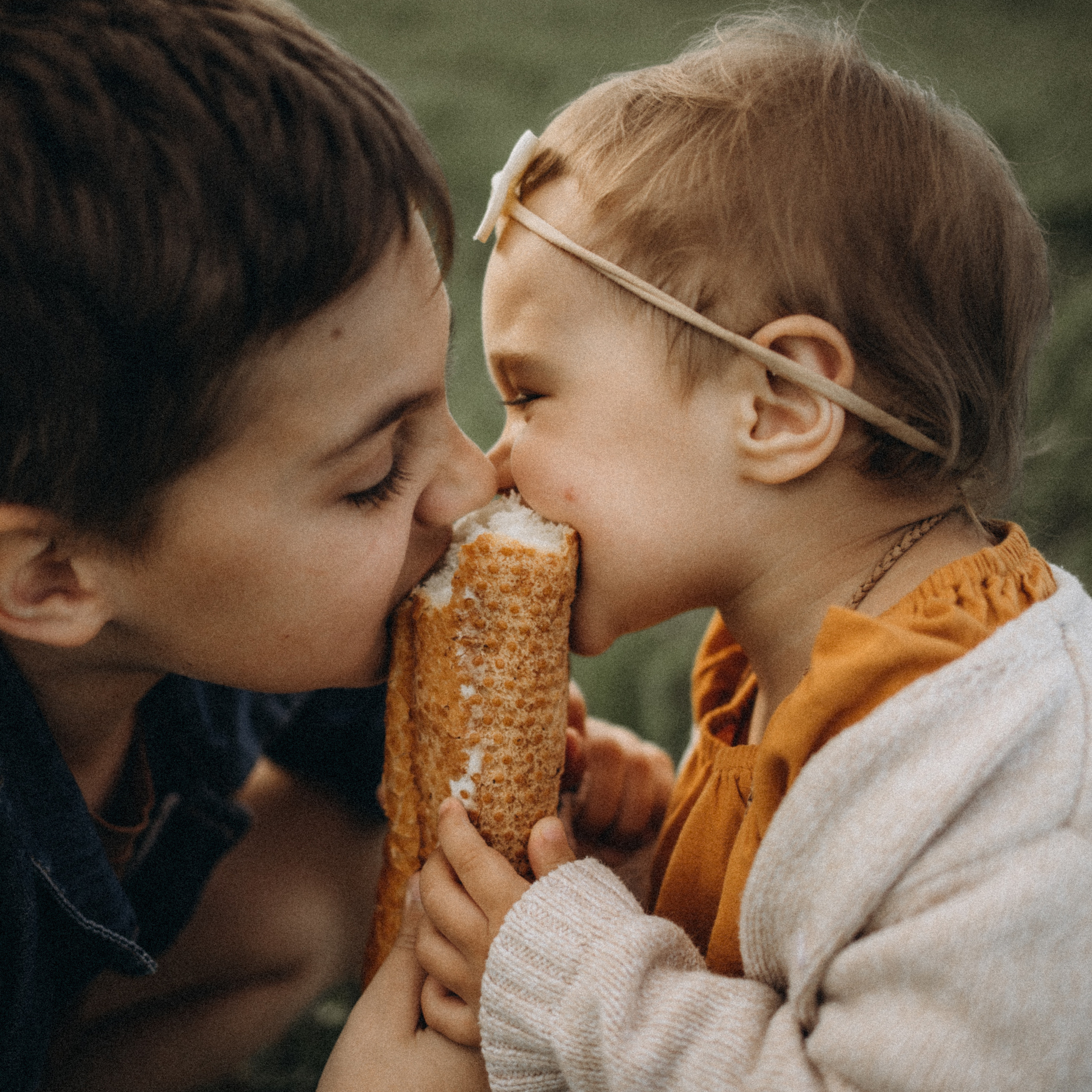 Один батон на двоих