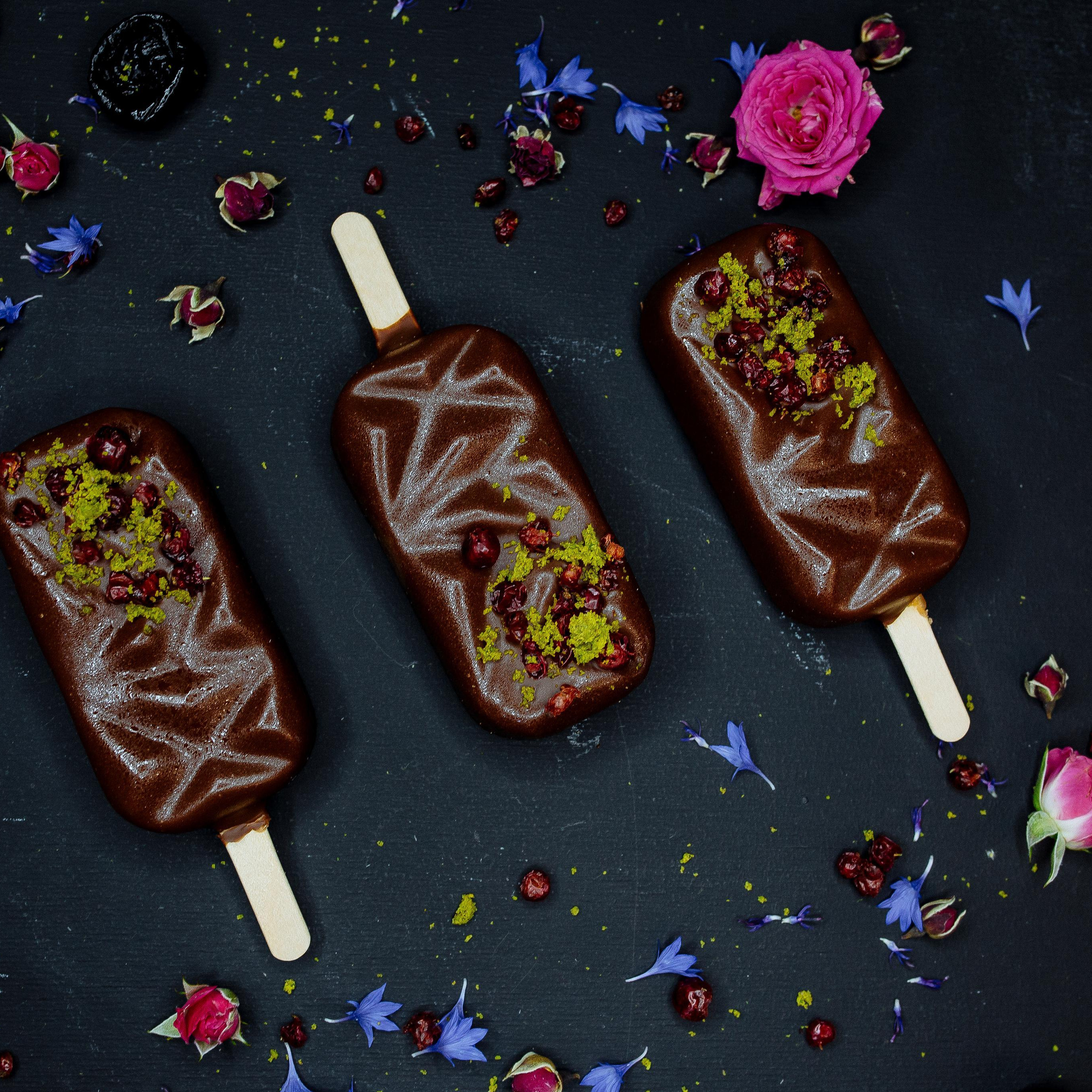 Отзывы. Свадебный и семейный фотограф в Алматы Laura Dosmann