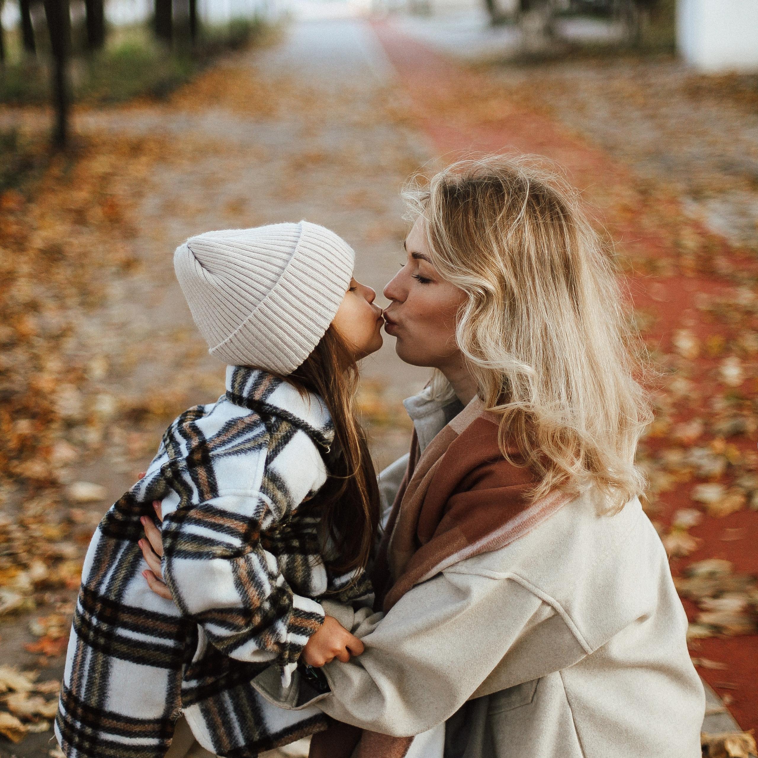 Полина и Ева