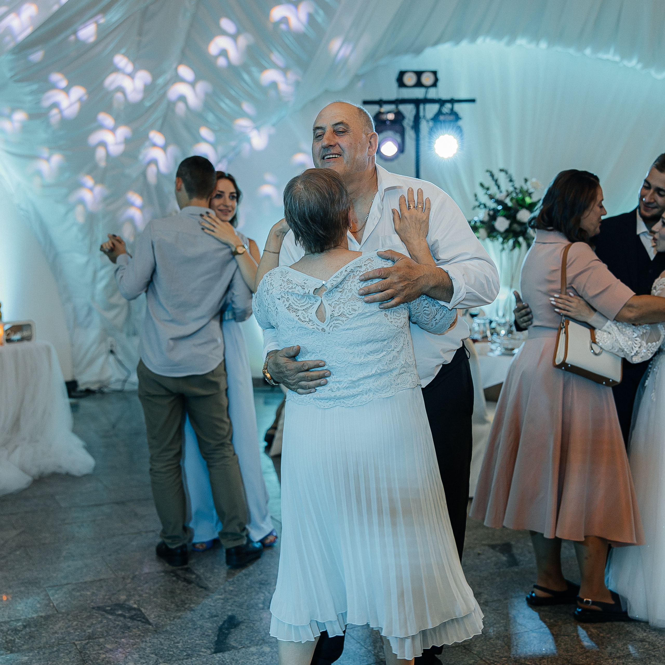 Оксана и Тимур. Свадебный и семейный фотограф Елизавета Ермак | Москва и МО