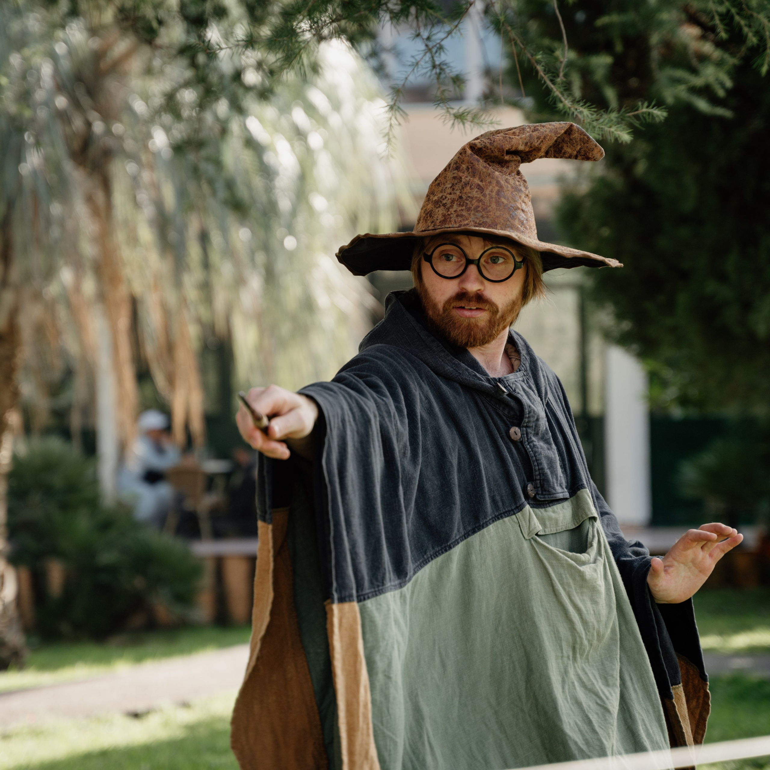 Alex Gagarin with quest Harry Potter