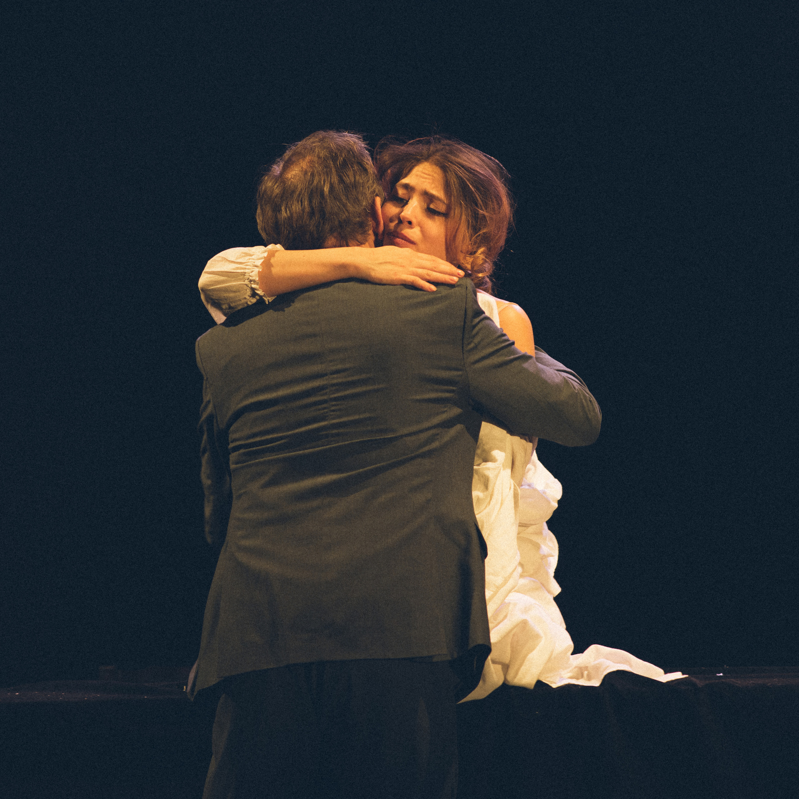 Театр Усть-Илимск. Свадебный и индивидуальный Фотограф г. Усть-Илимск Дмитрий Белозеров