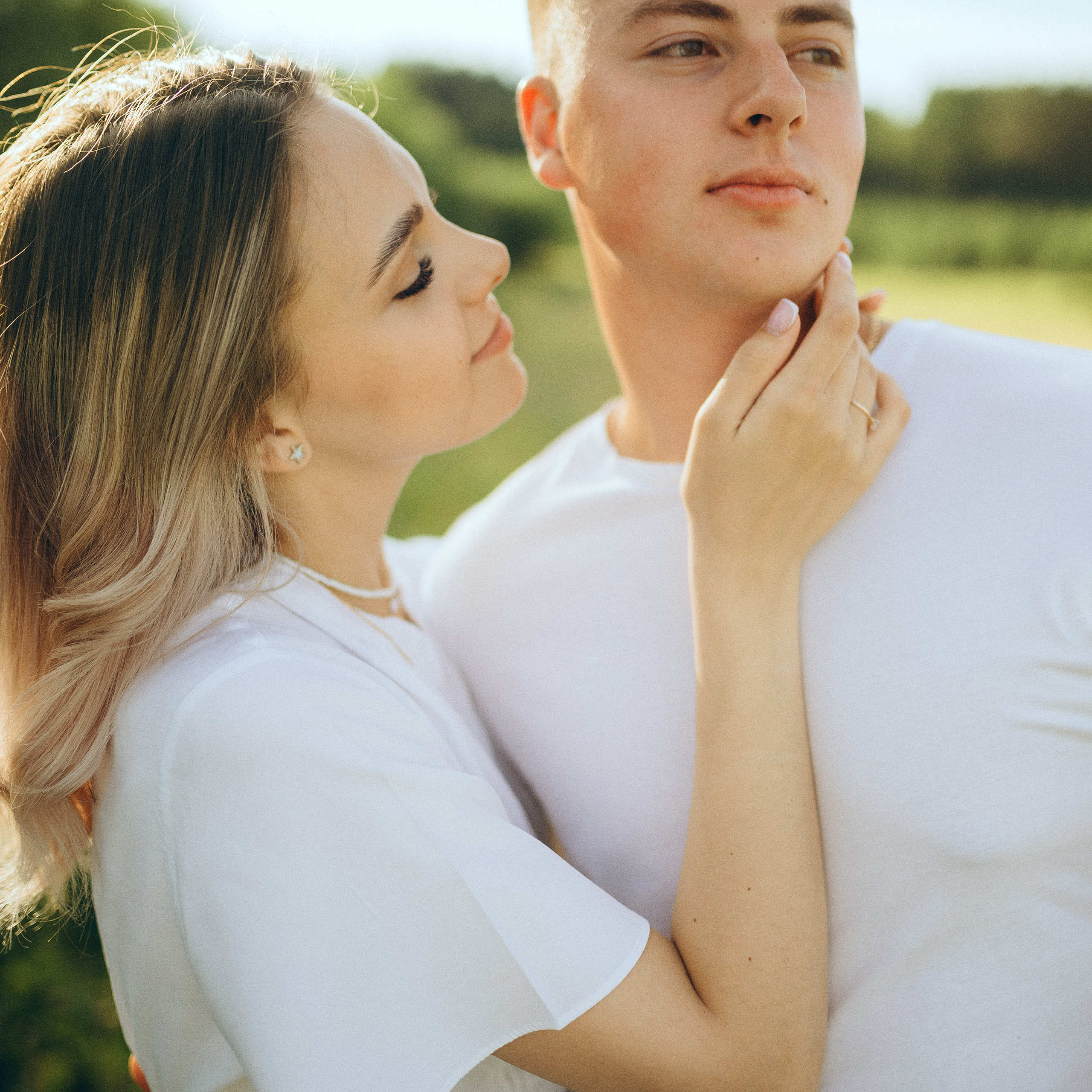 Love Story фотосессия в Усть-Илимске. Свадебный и индивидуальный Фотограф г. Усть-Илимск Дмитрий Белозеров