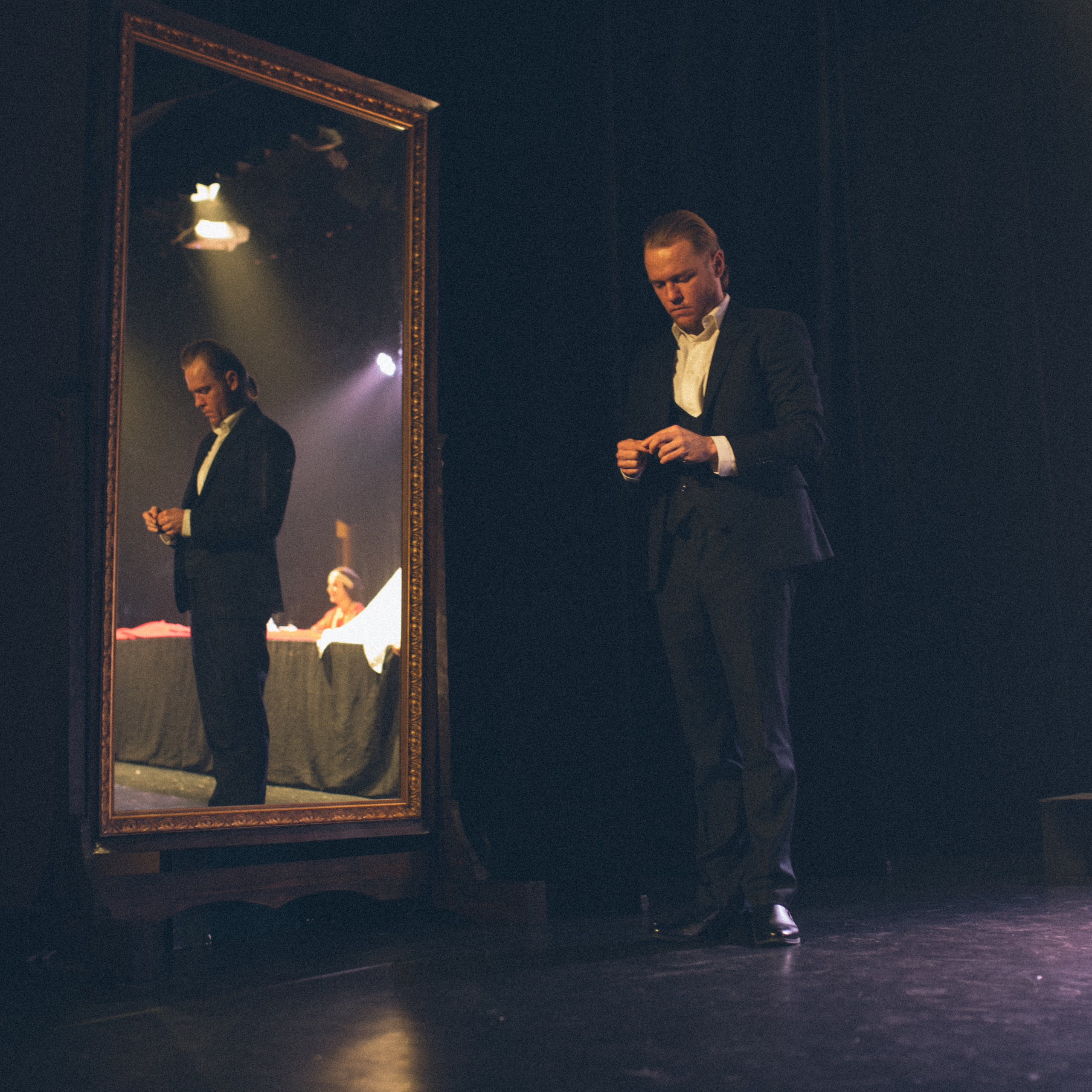 Театр Усть-Илимск. Свадебный и индивидуальный Фотограф г. Усть-Илимск Дмитрий Белозеров