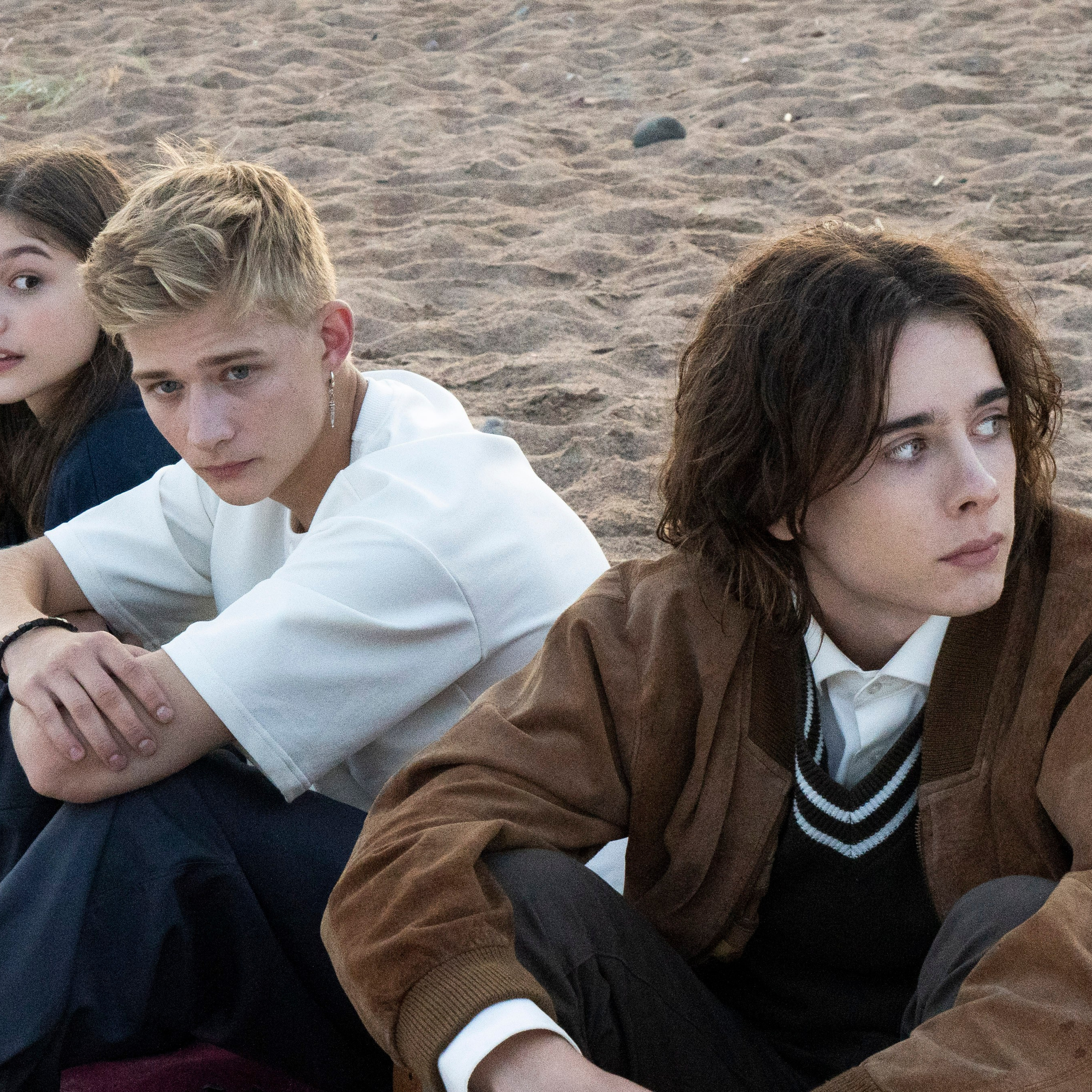 «СОЦИАЛИЗАЦИЯ» (2025)