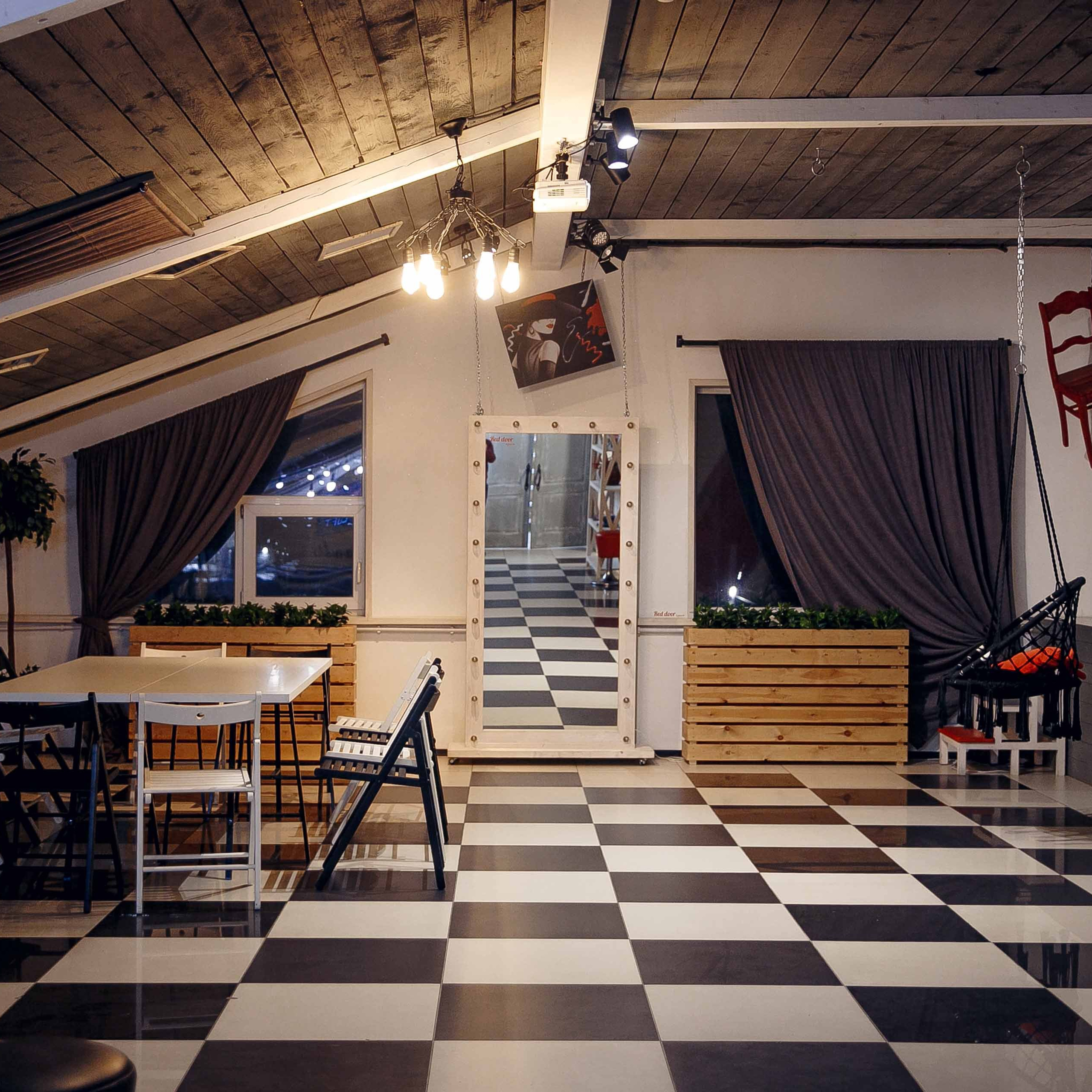 Студия «РЕД дор»