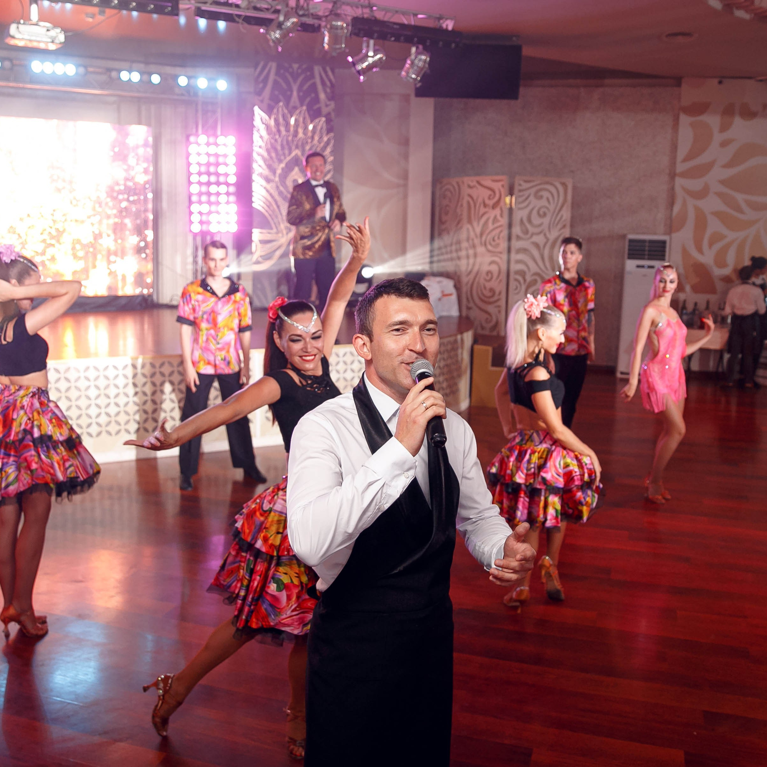 Банкет в&nbsp;ресторане «Волга»