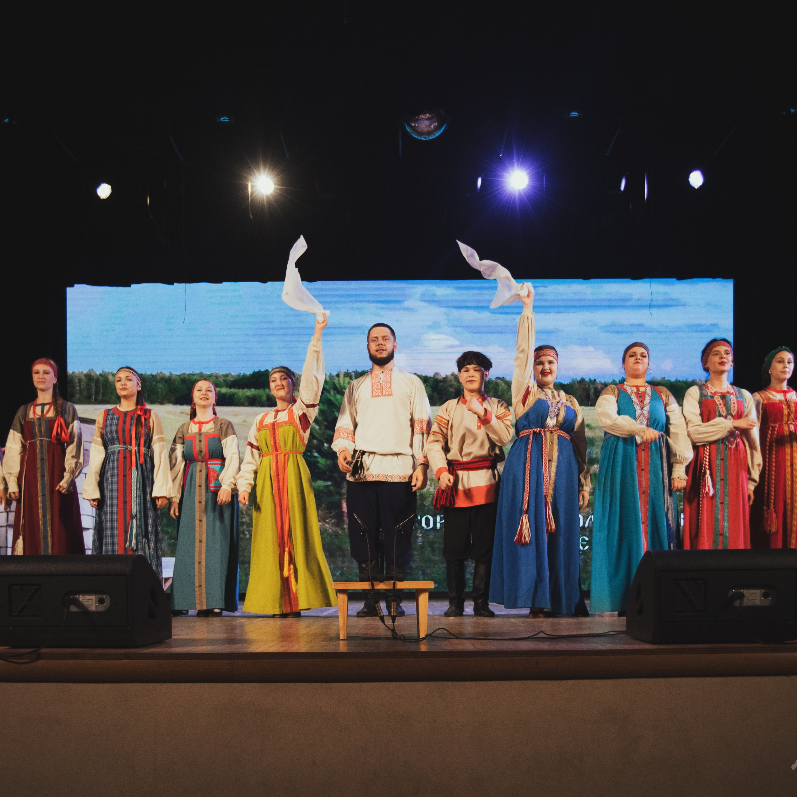 Отчетный концерт фольклорного ансамбля «Радовесъ»