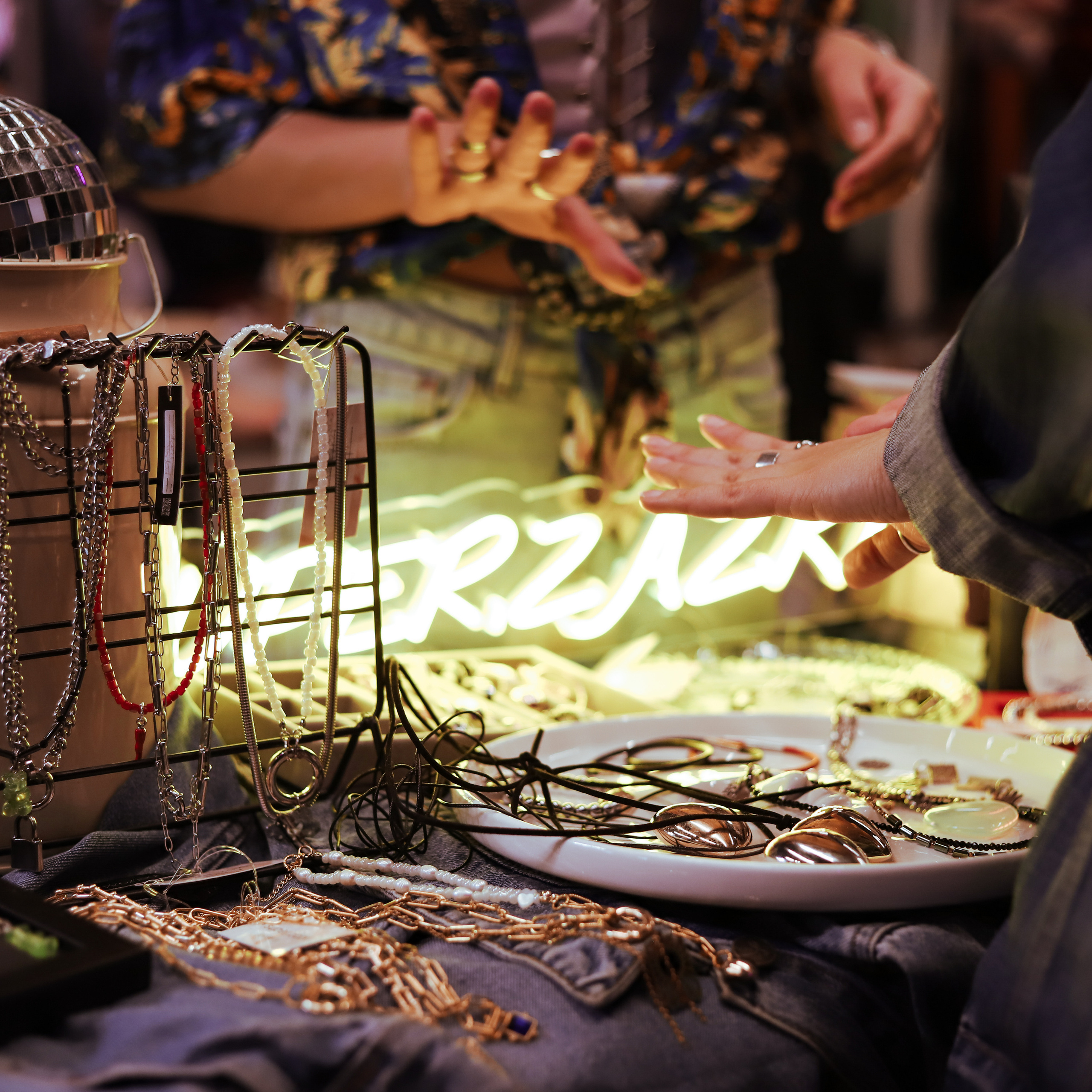 КВАРТИРНИК&BACK2