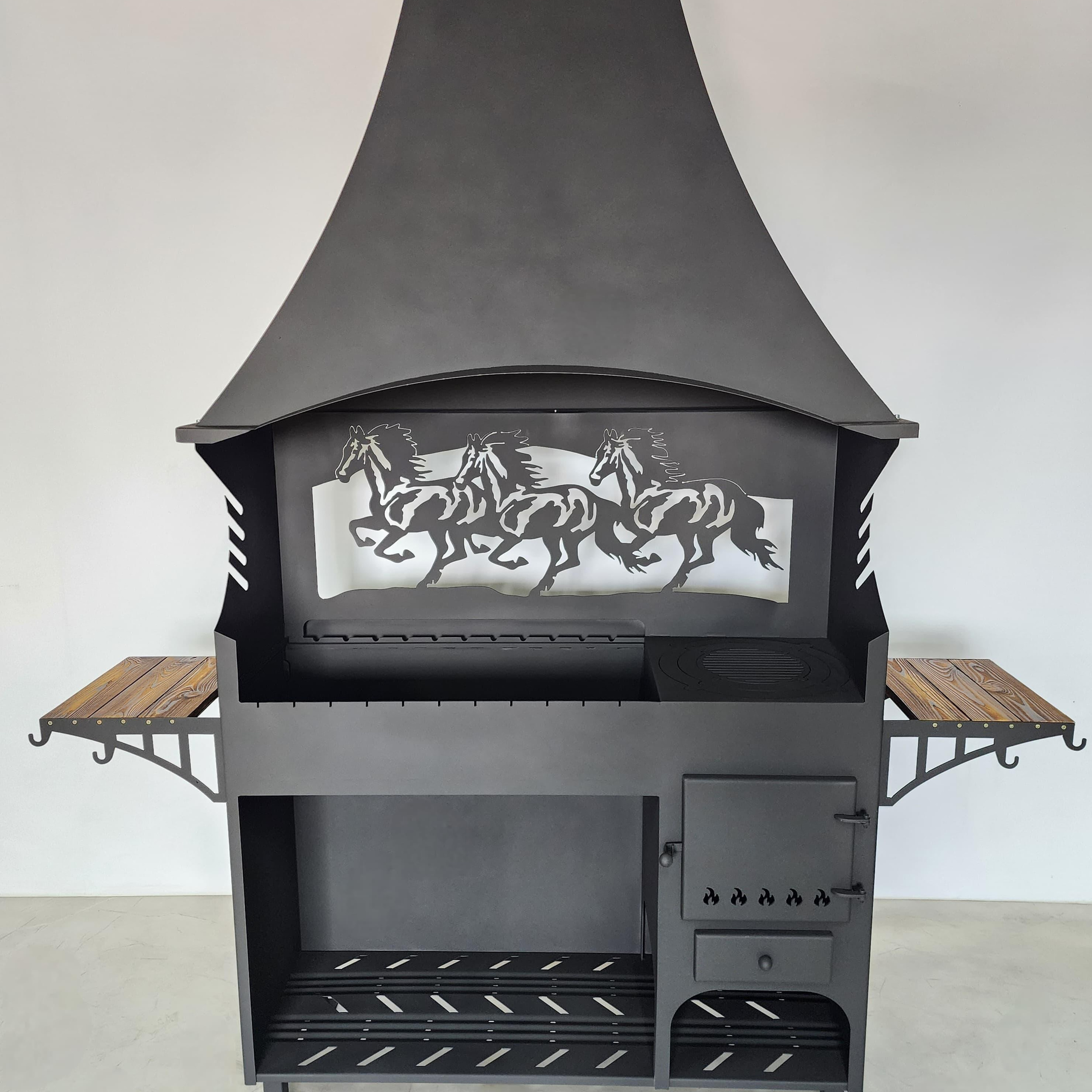 Мангал с вытяжным зонтом